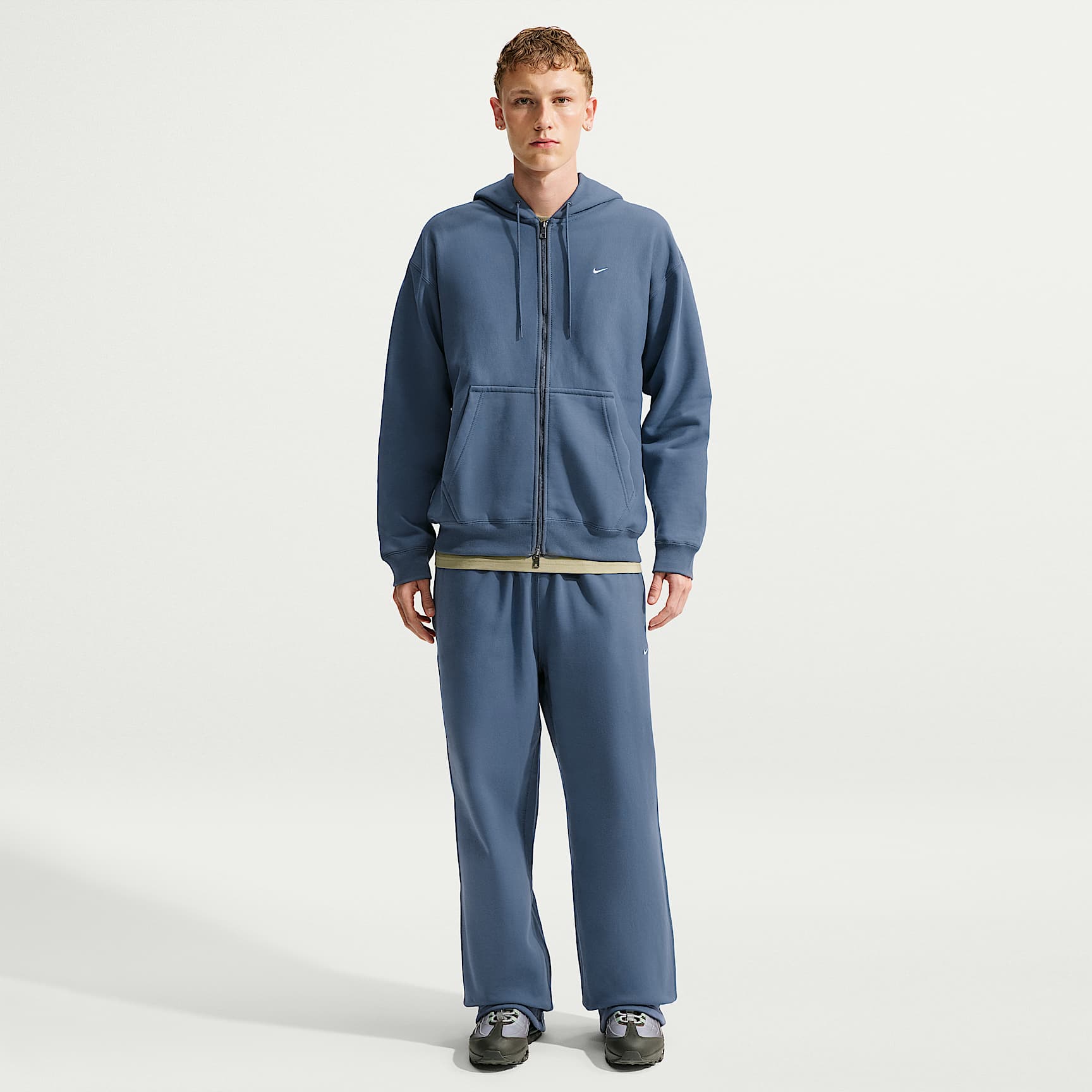 Nike Solo Swoosh Men's Fleece Open-Hem Trousers