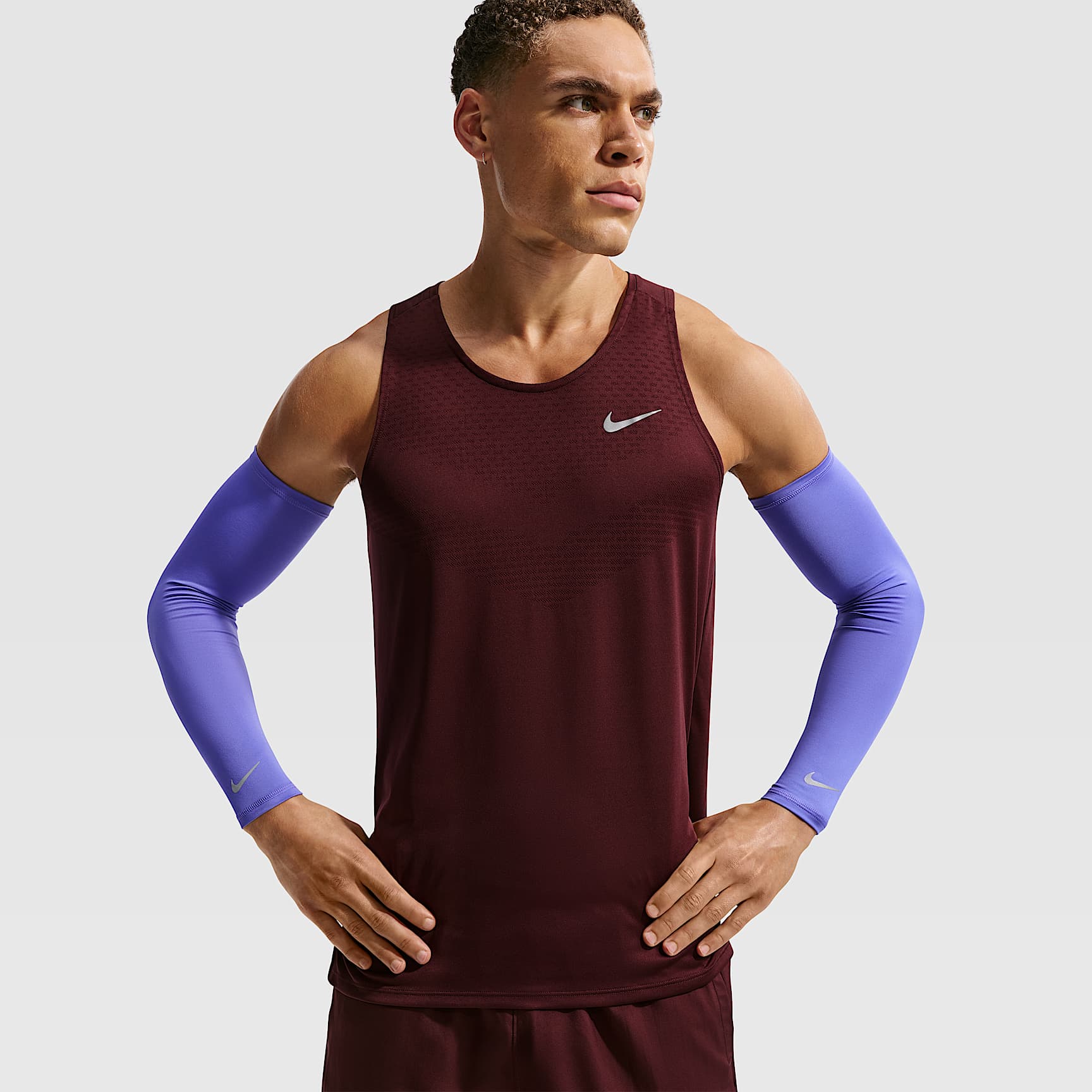 Nike Dri-FIT Leichte Ärmel 2.0