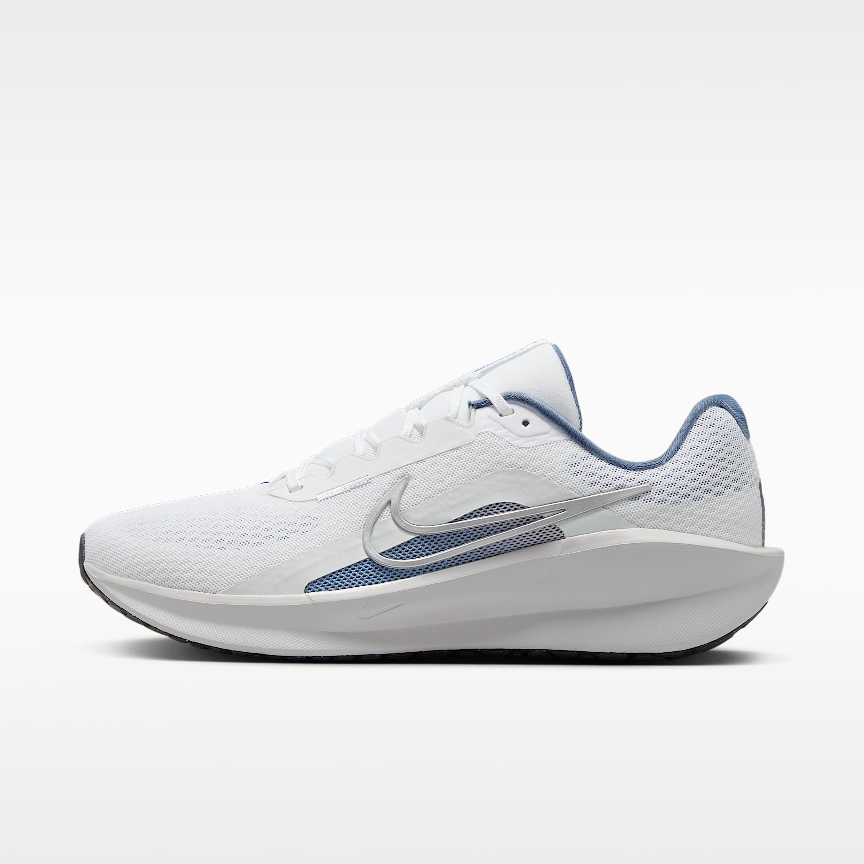 Tenis de correr en pavimento para hombre Nike Downshifter 13