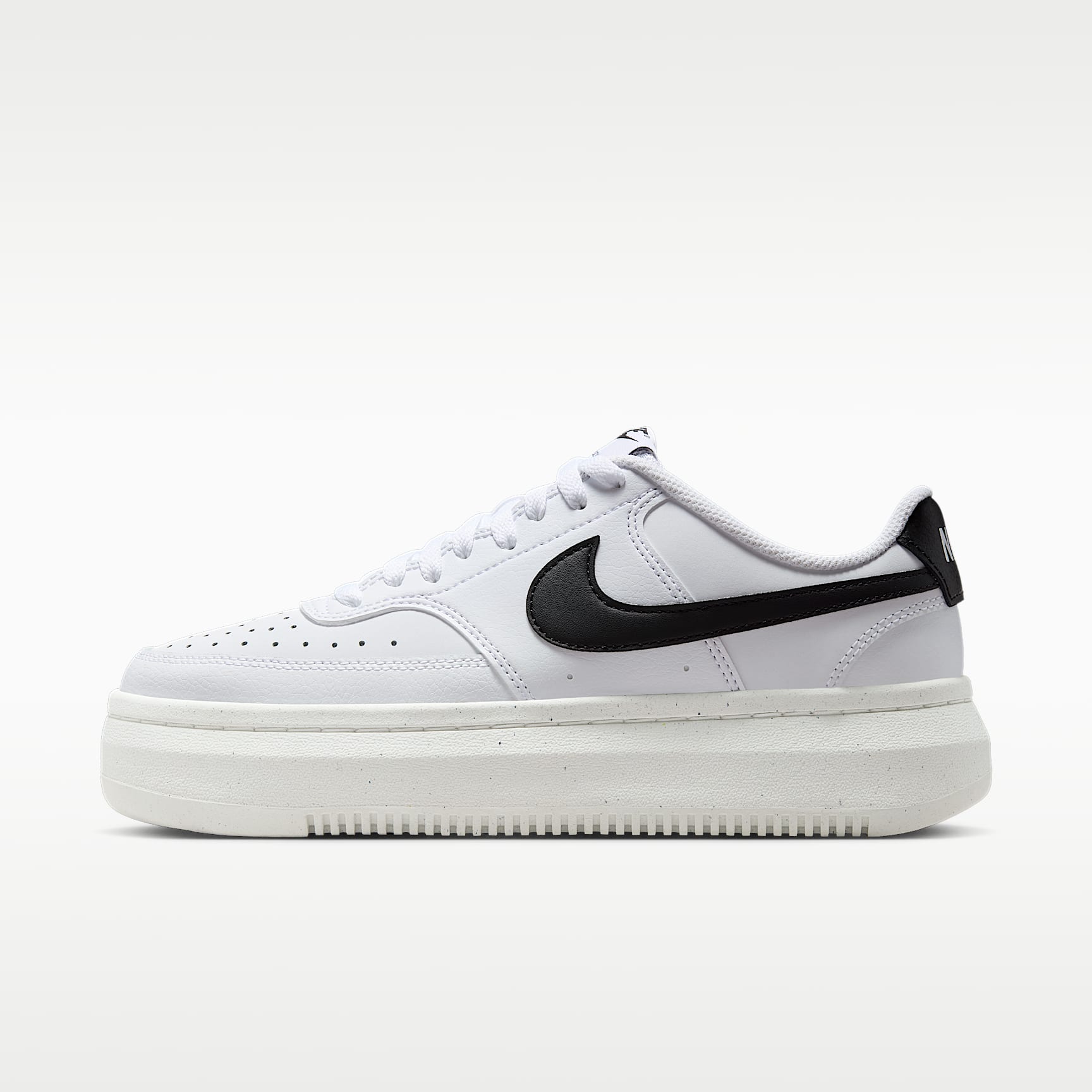 Tenis para mujer Nike Court Vision Alta