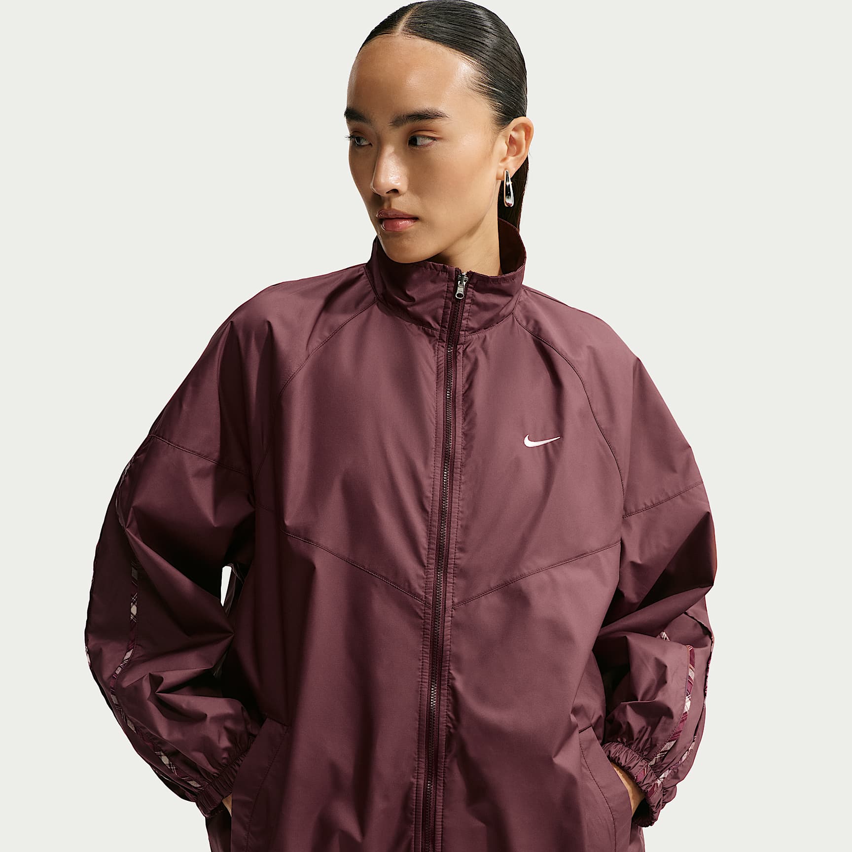 Nike Sportswear Women's Oversized Reversible Plaid Jacket