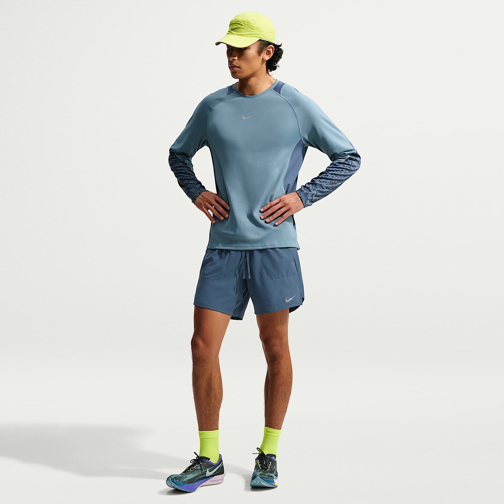 Nike Stride Men's Dri-FIT 7" 2-in-1 Running Shorts