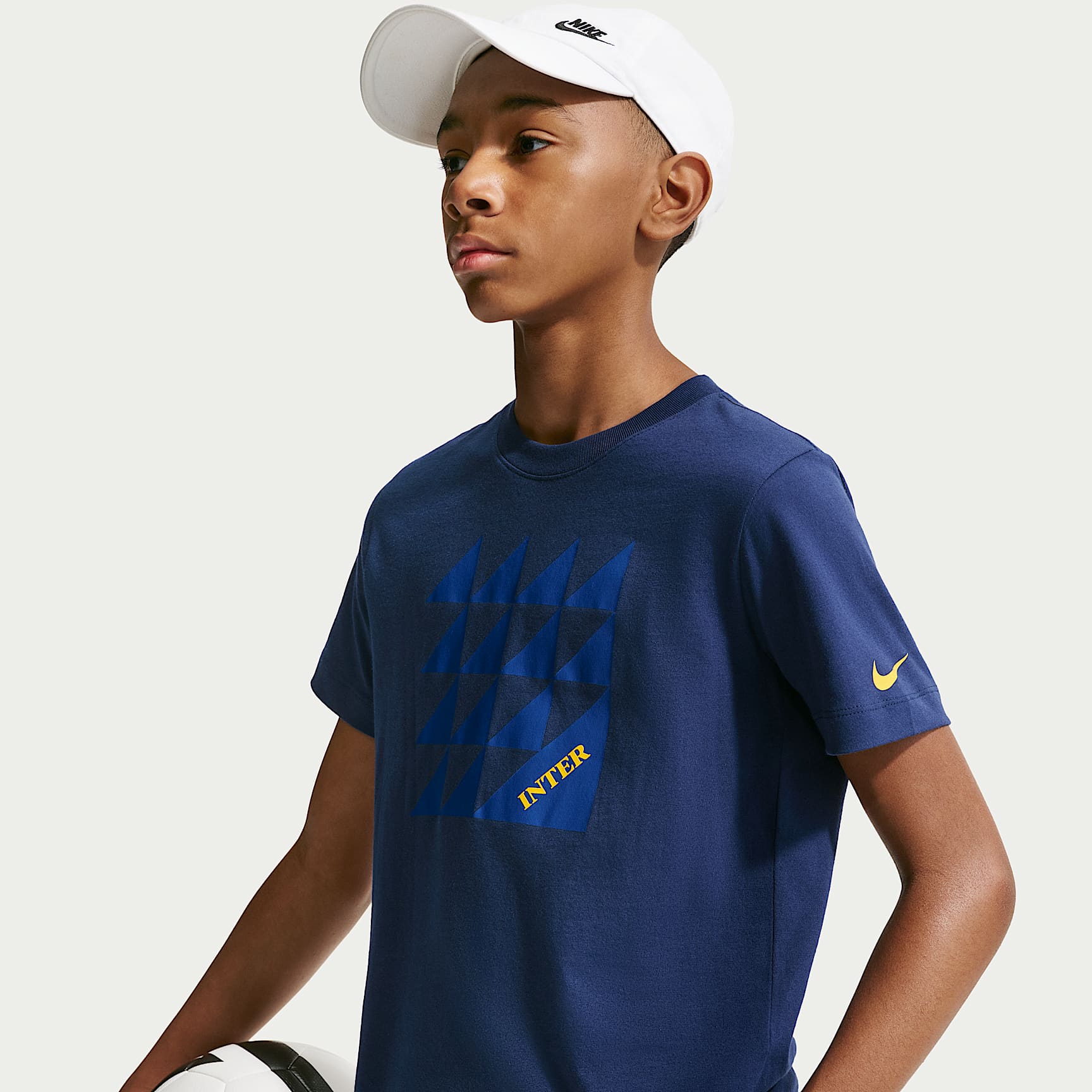 Inter Milan Club Older Kids' Nike Football T-shirt