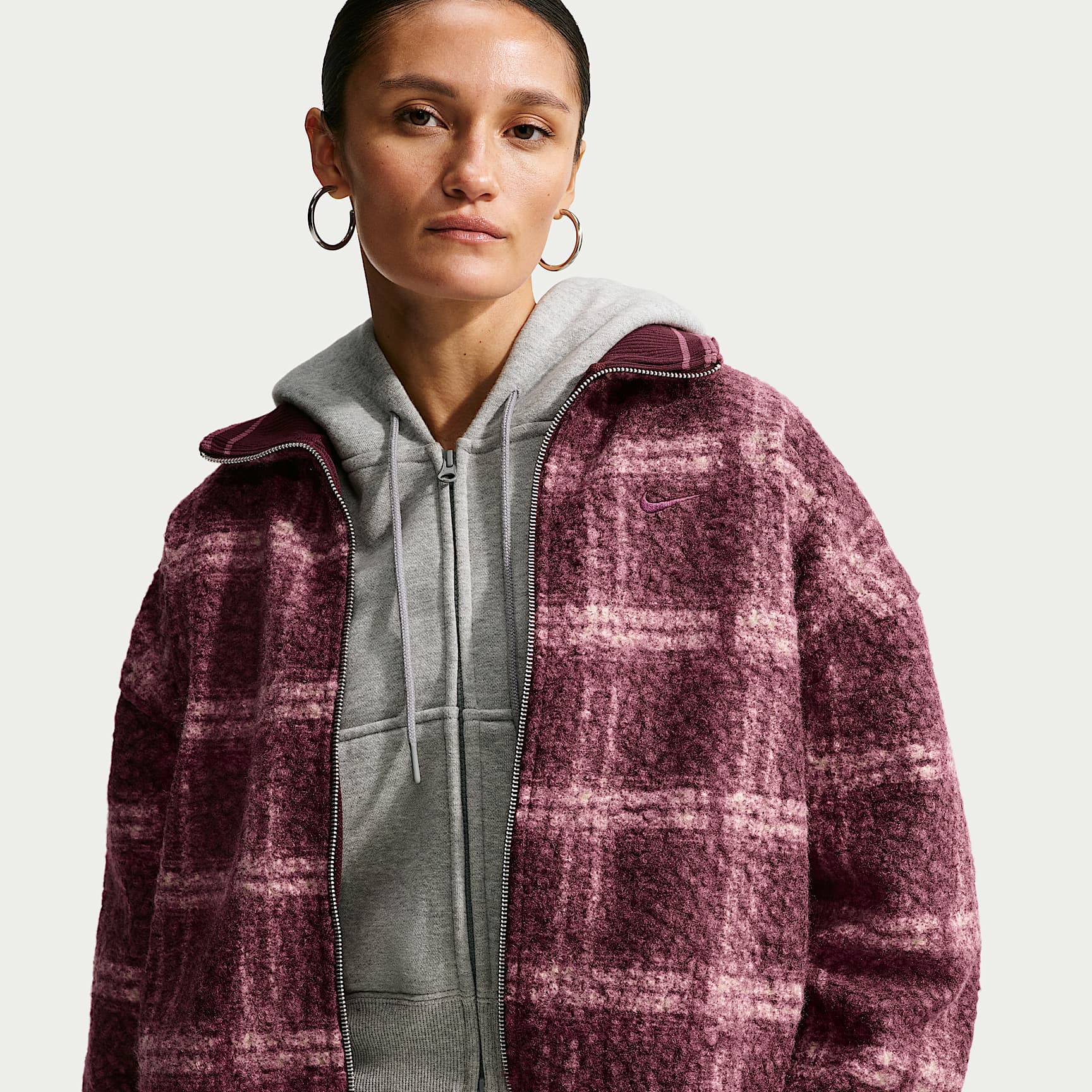 Veste oversize à carreaux en Fleece à poils longs Nike Sportswear pour femme