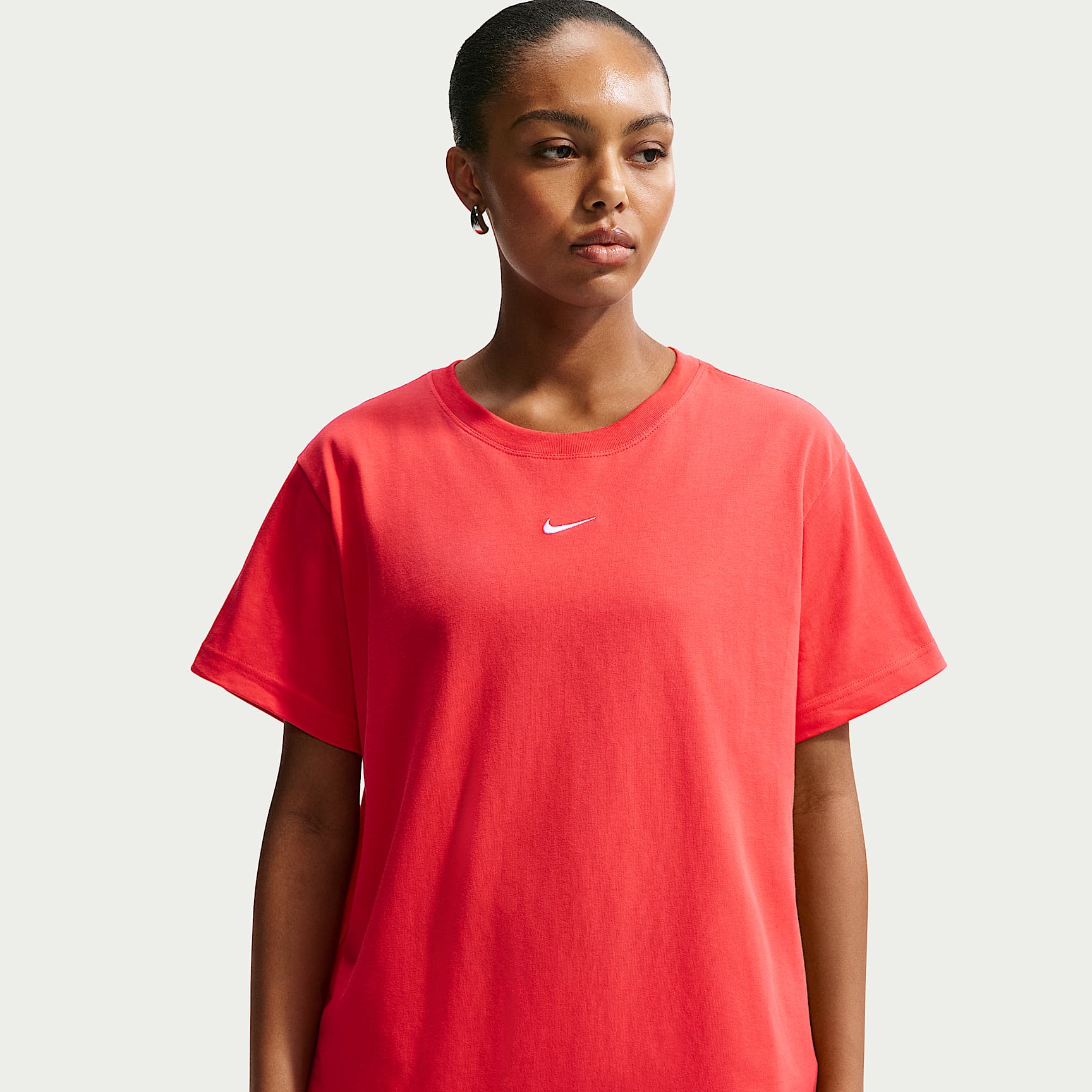 Nike Sportswear Classic Women's Oversized T-Shirt