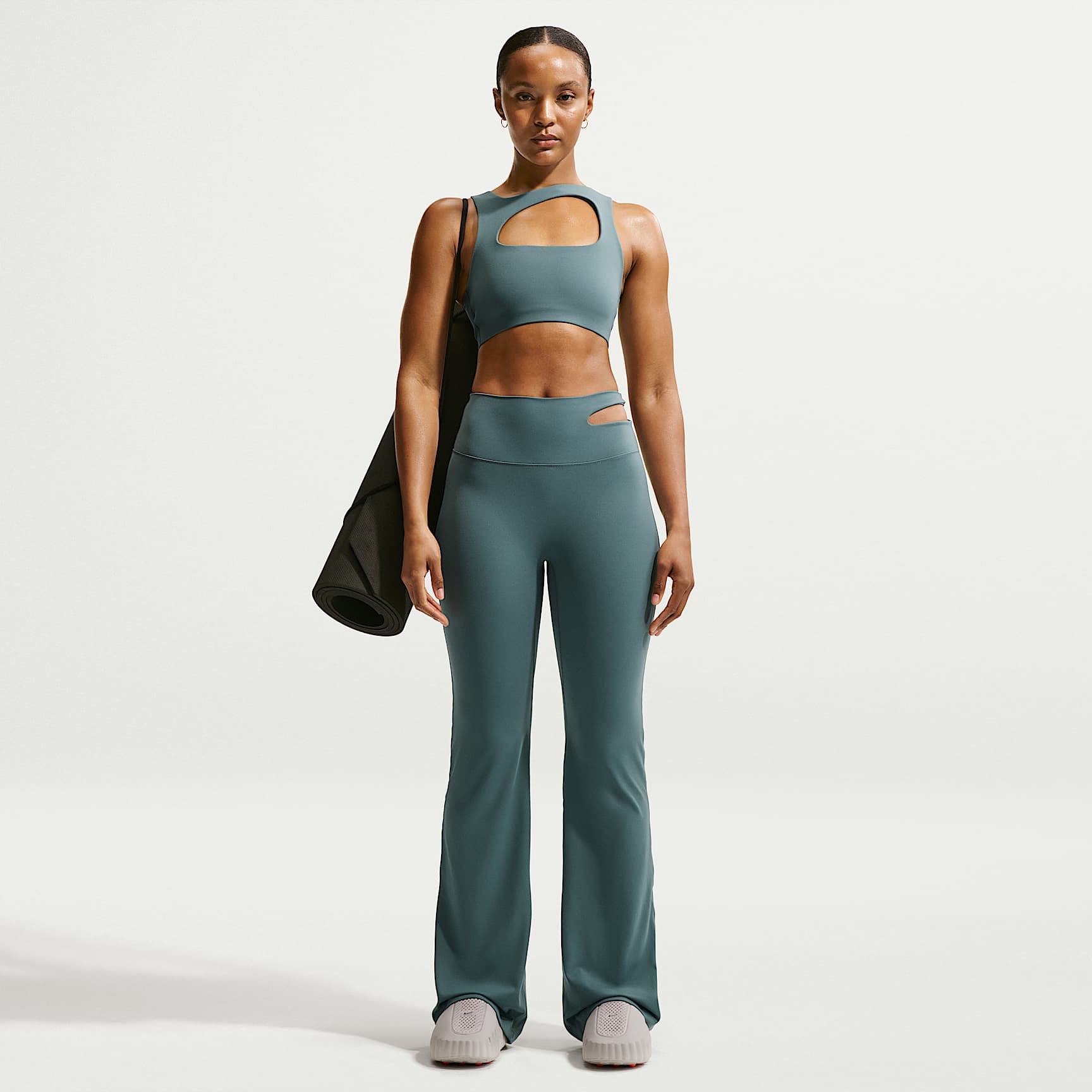 Nike Zenvy Women's High-Waisted Flared Leggings