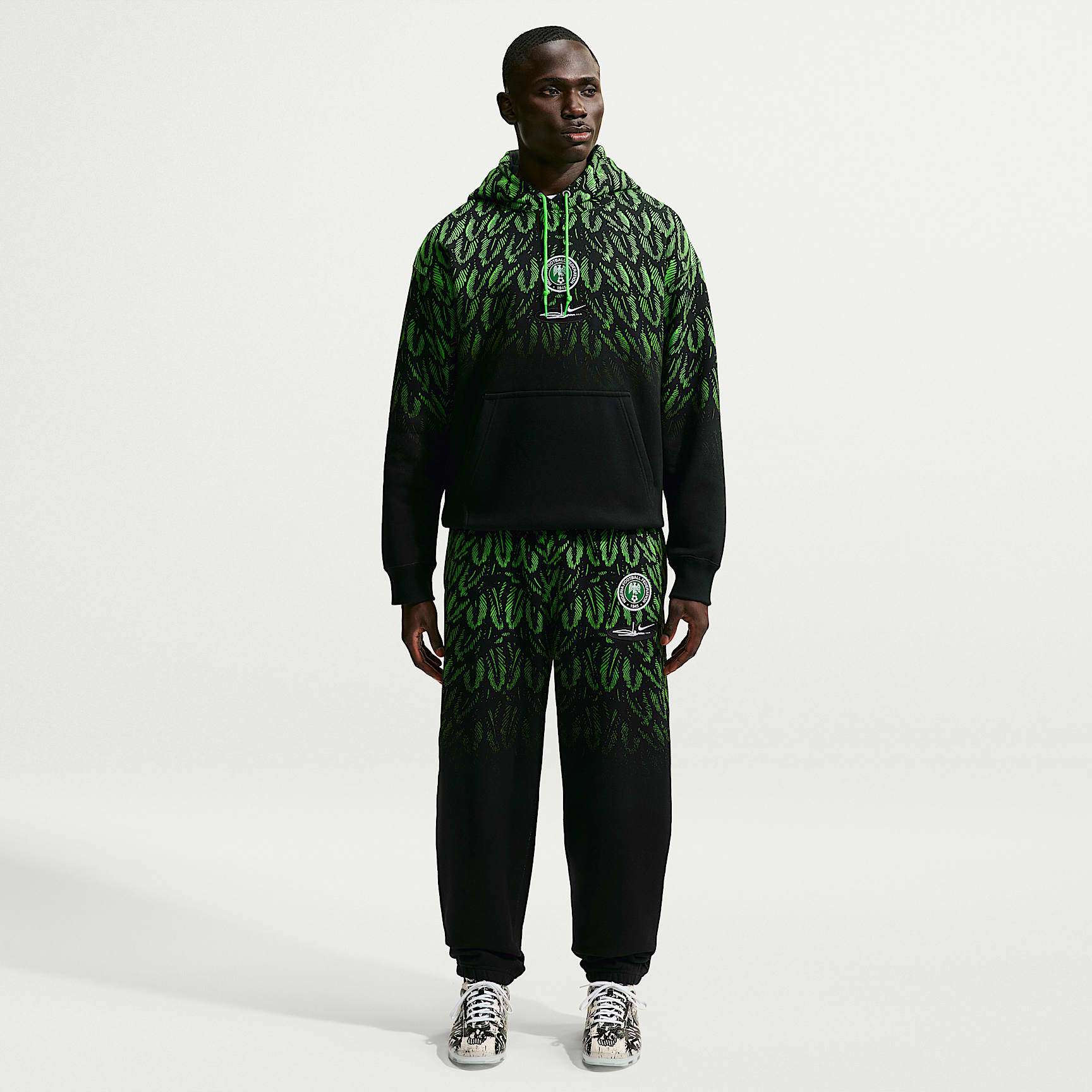 Pantalon en tissu Fleece Nike x Nigeria x Slawn pour homme