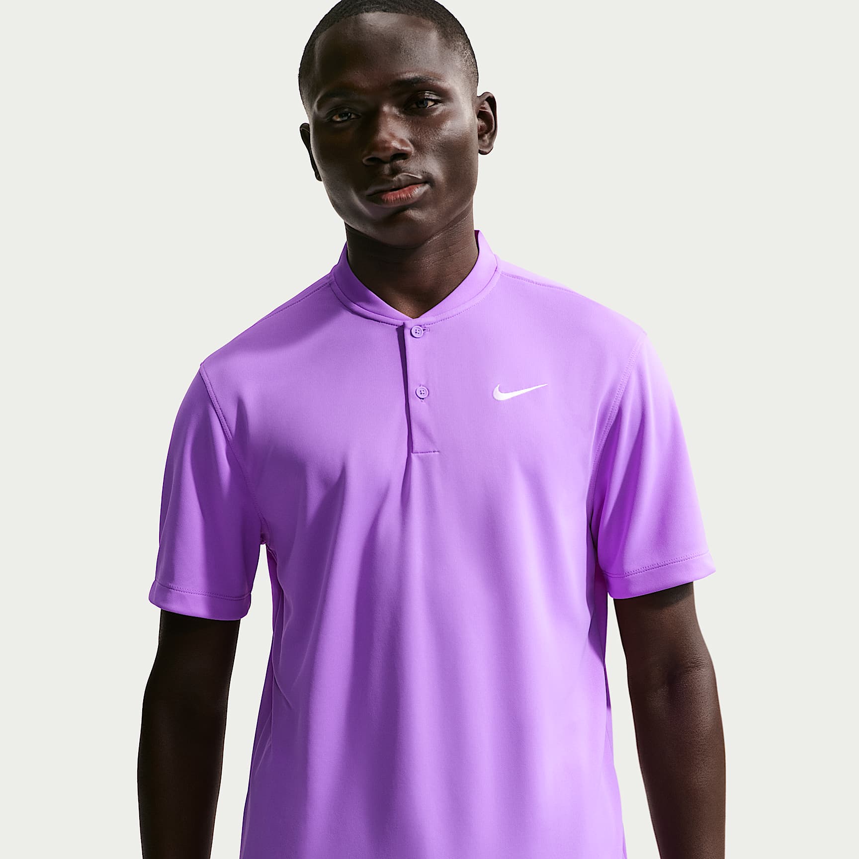 Polo de cuello en v de tenis para hombre NikeCourt Dri-FIT