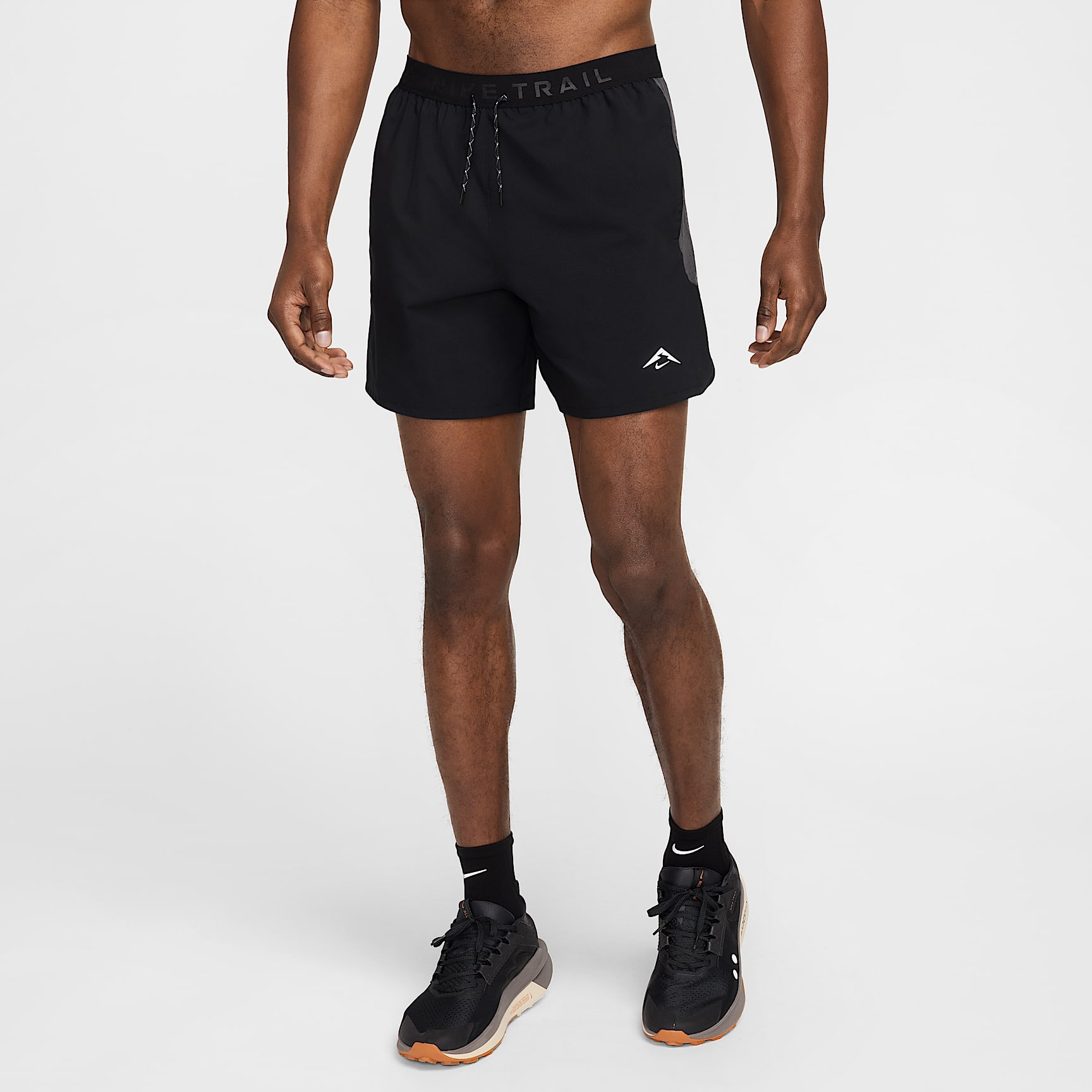 Shorts de correr Dri-FIT de 15 cm con forro de ropa interior para hombre Nike Trail