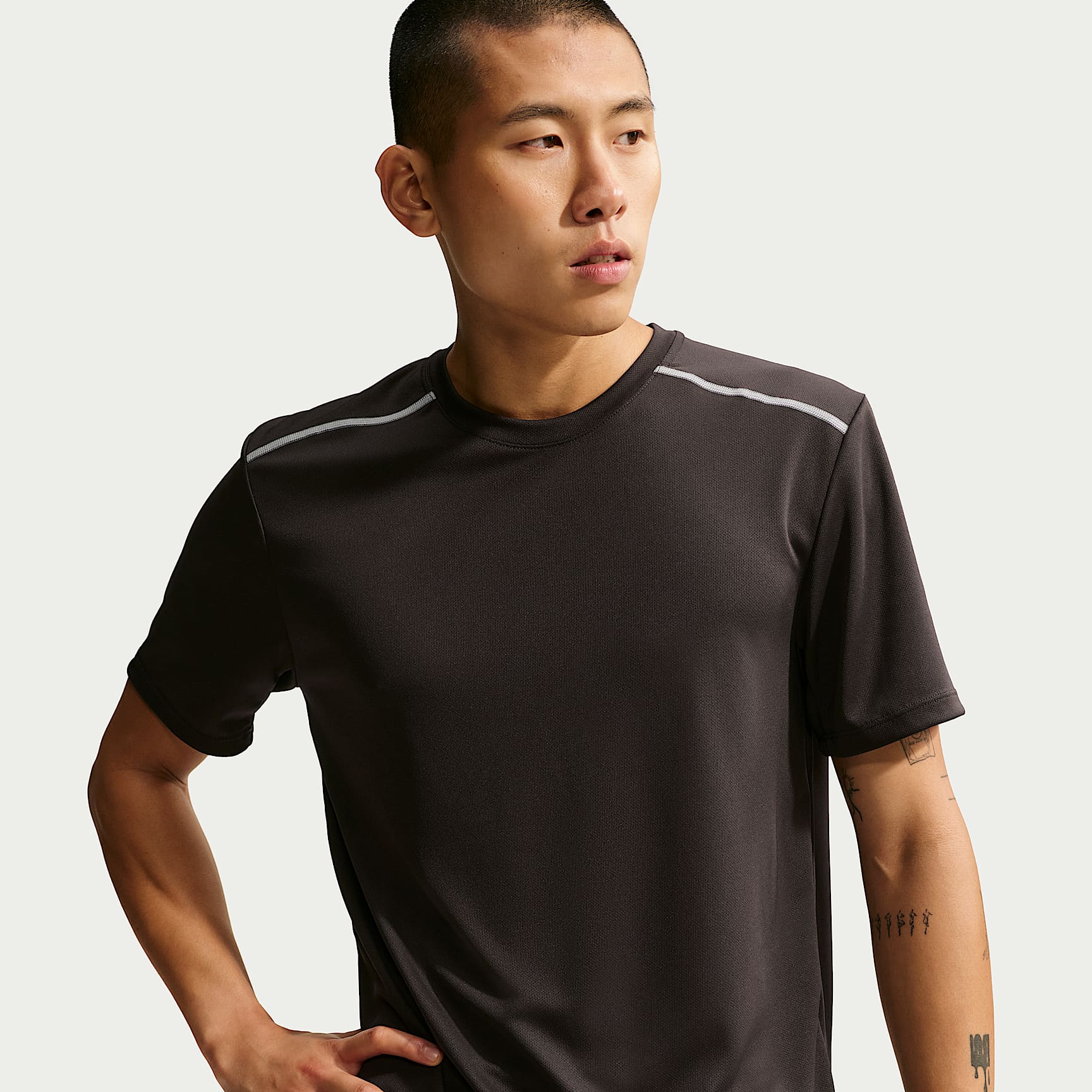 Nike Miler Men's Dri-FIT Short-Sleeve Running Top