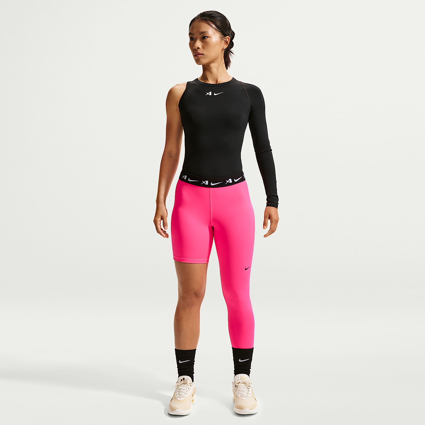 A'ja Wilson Women's A'symmetric Reversible Single-Leg Basketball Leggings