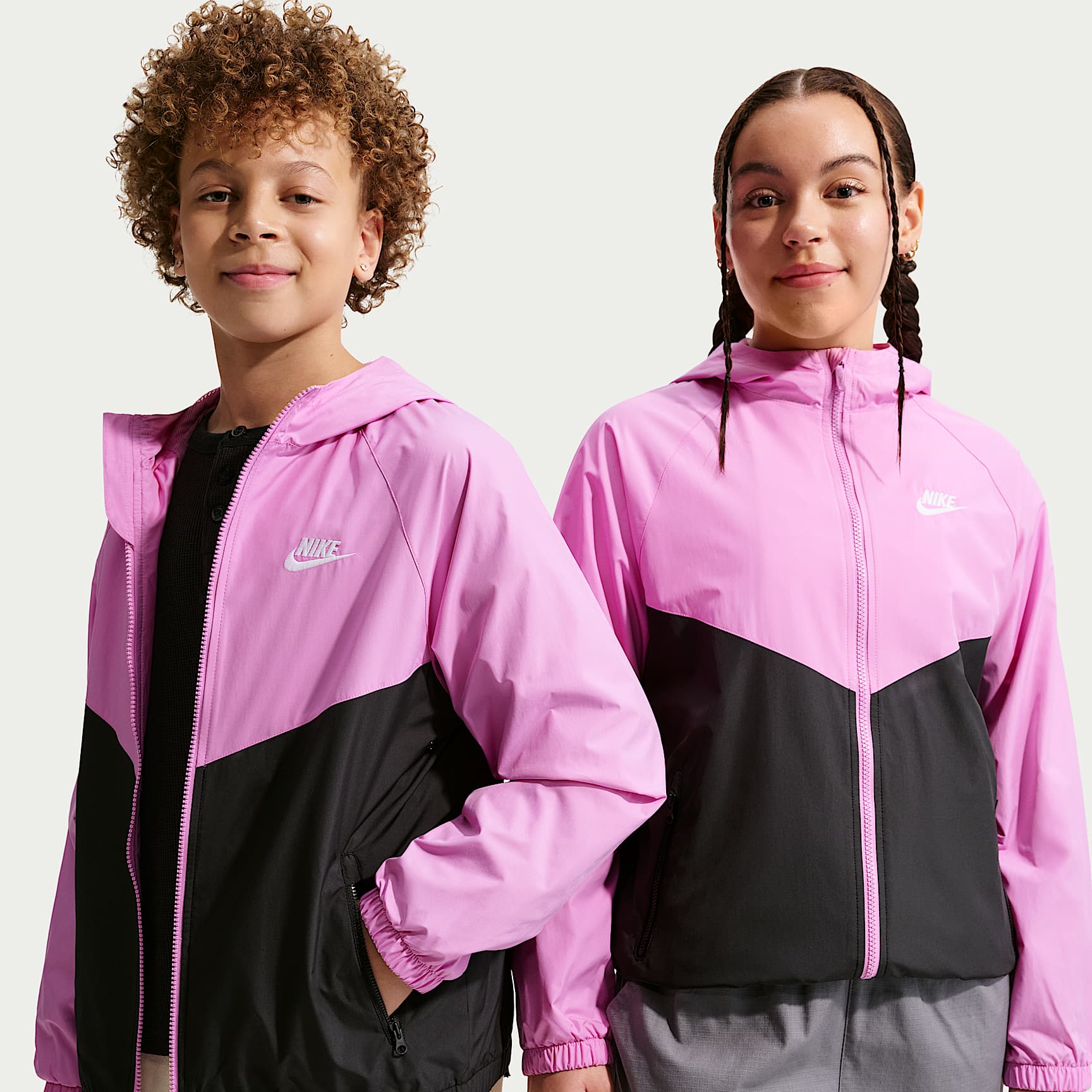 Nike Sportswear Windrunner Older Kids' Hooded Repel Jacket