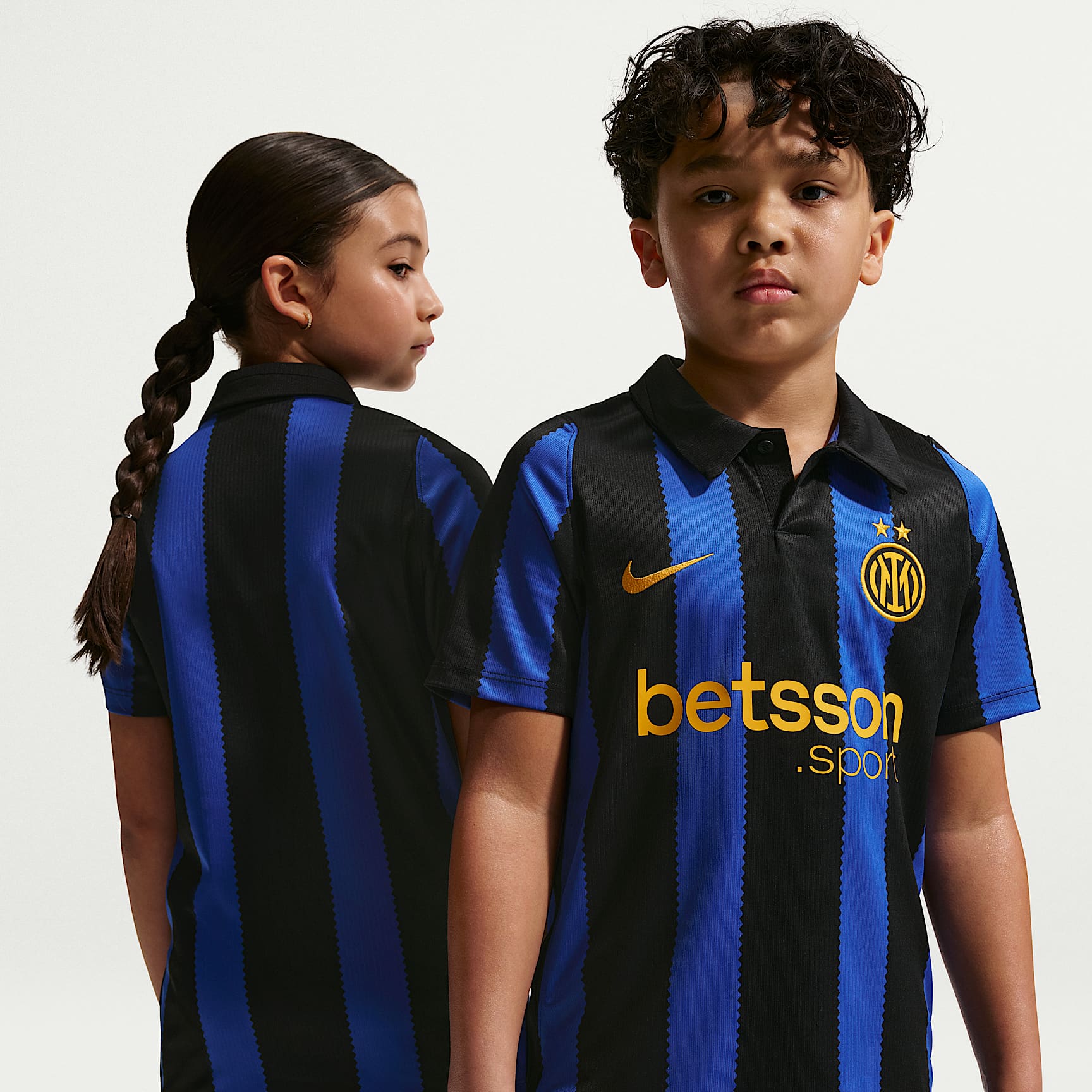 Inter Milan 2026/27 Stadium Home Older Kids' Nike Dri-FIT Football Replica Jersey