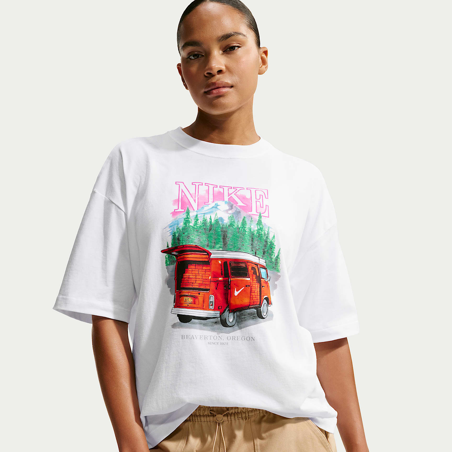 Nike Sportswear Classic Women's Oversized T-Shirt