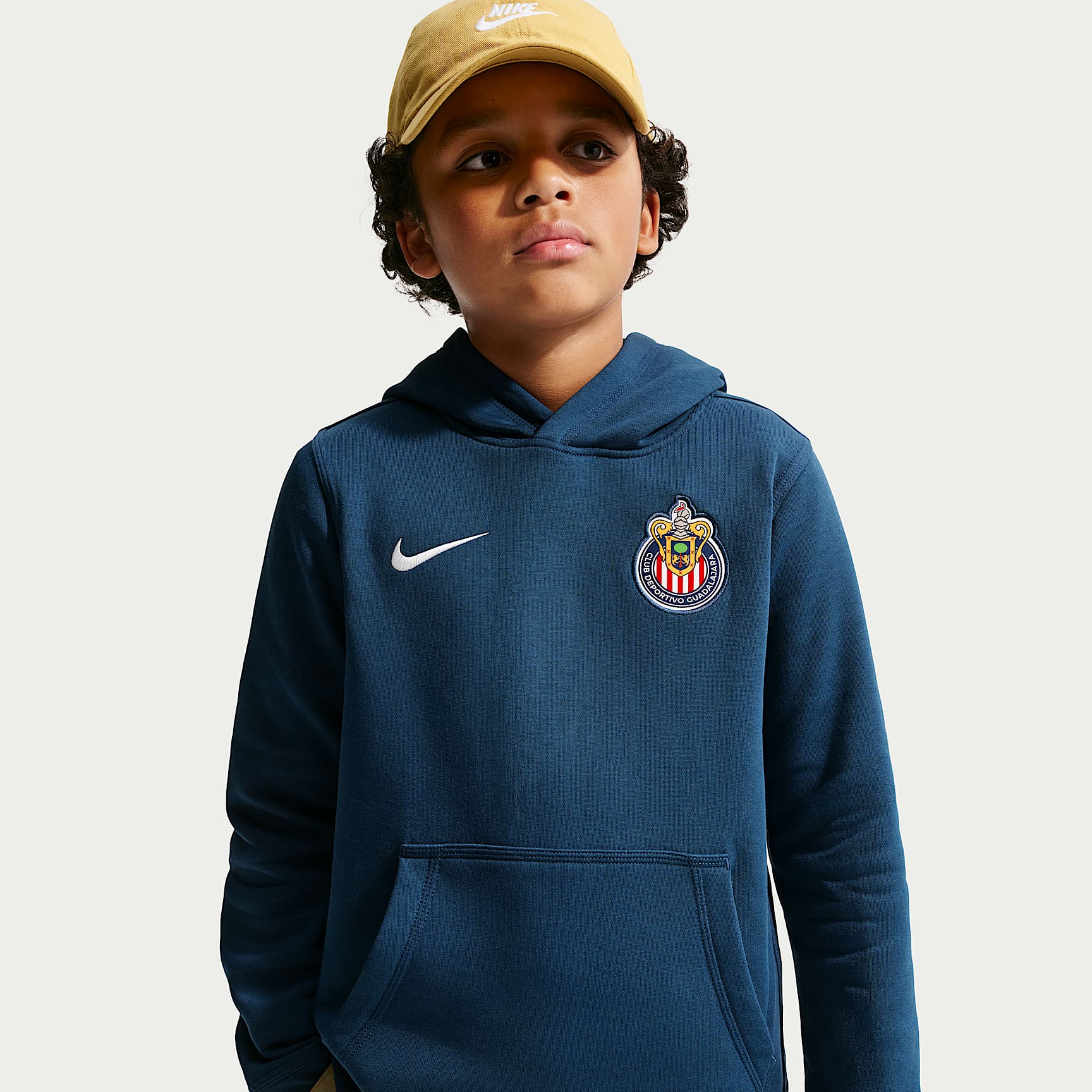 Sudadera con gorro sin cierre de futbol Nike para niño talla grande C.D. Guadalajara Club