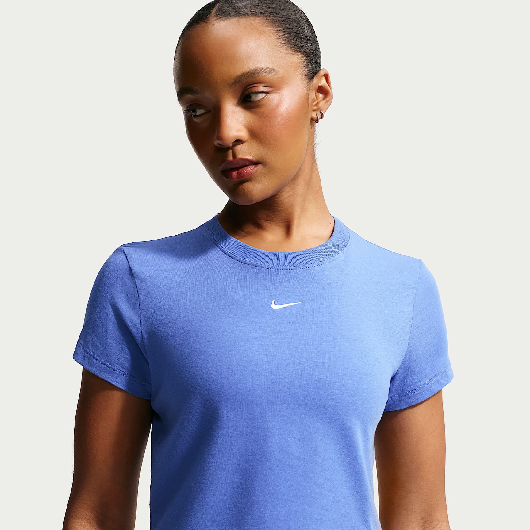 Playera cropped para mujer Nike Sportswear Chill Knit