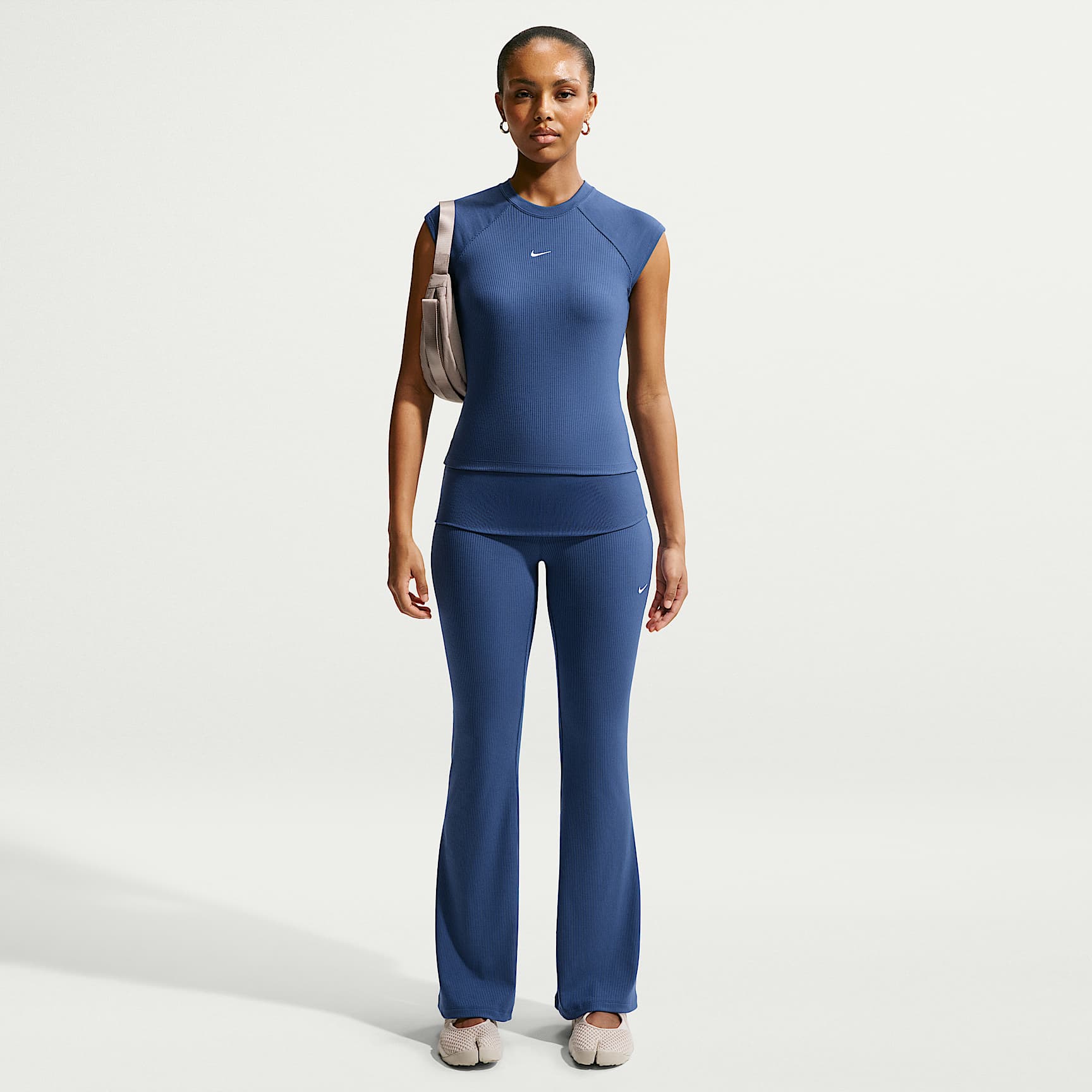 Nike Sportswear Chill Knit Women's Mid-Rise Tight Ribbed Pants
