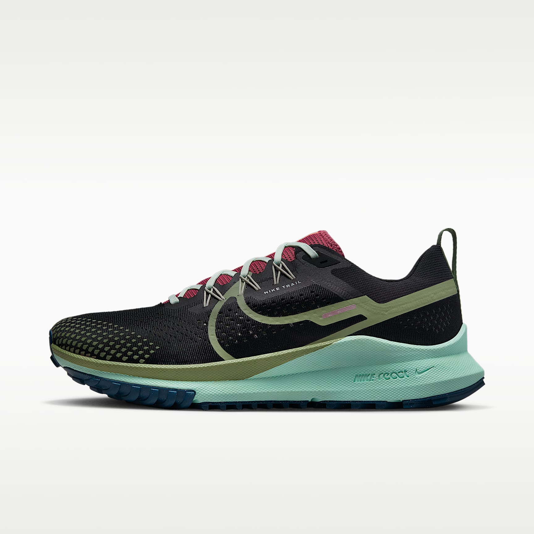 รองเท้าวิ่งเทรลผู้ชาย Nike Pegasus Trail 4