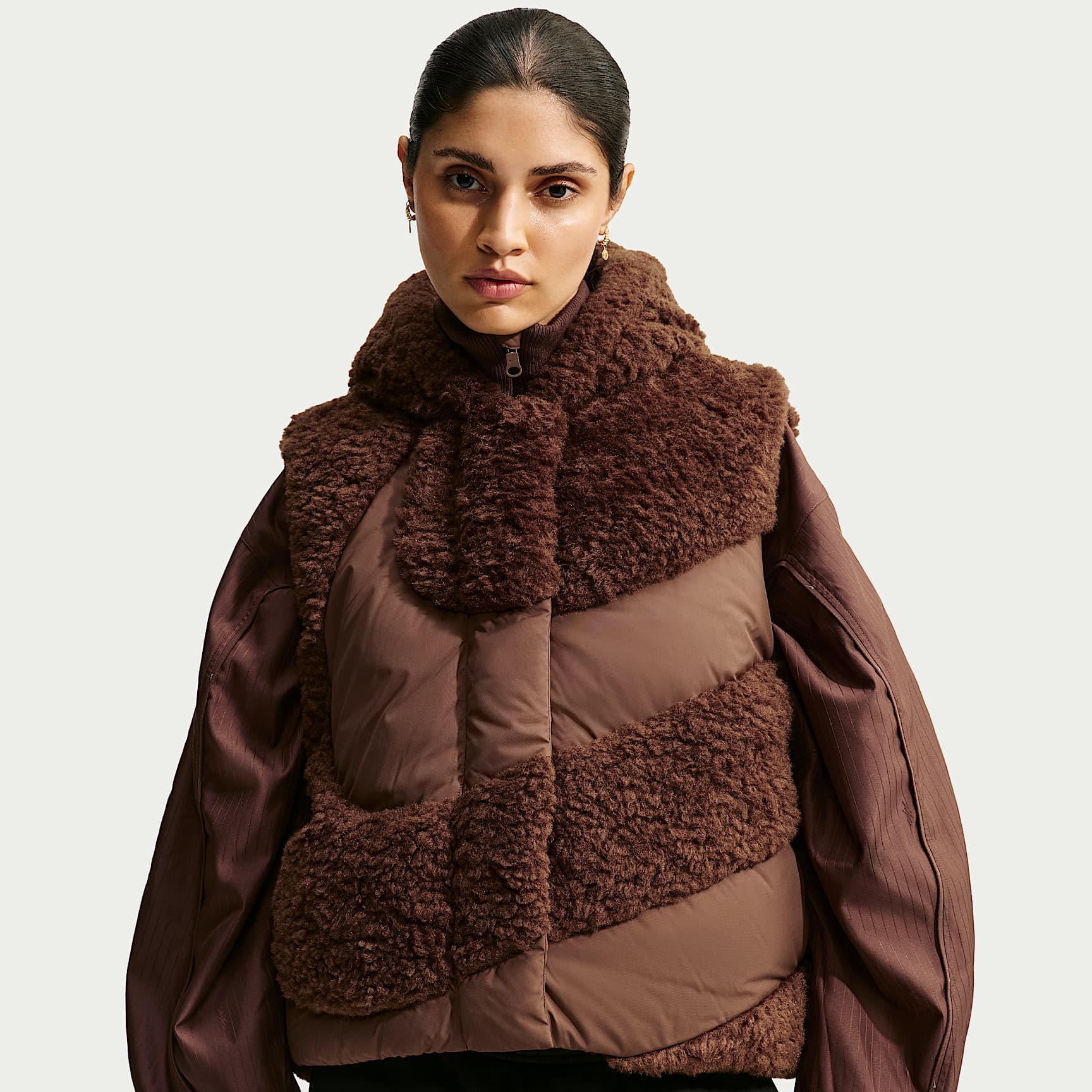 Nike Sportswear Swoosh Series Women's Loose Therma-FIT Hooded Down Vest