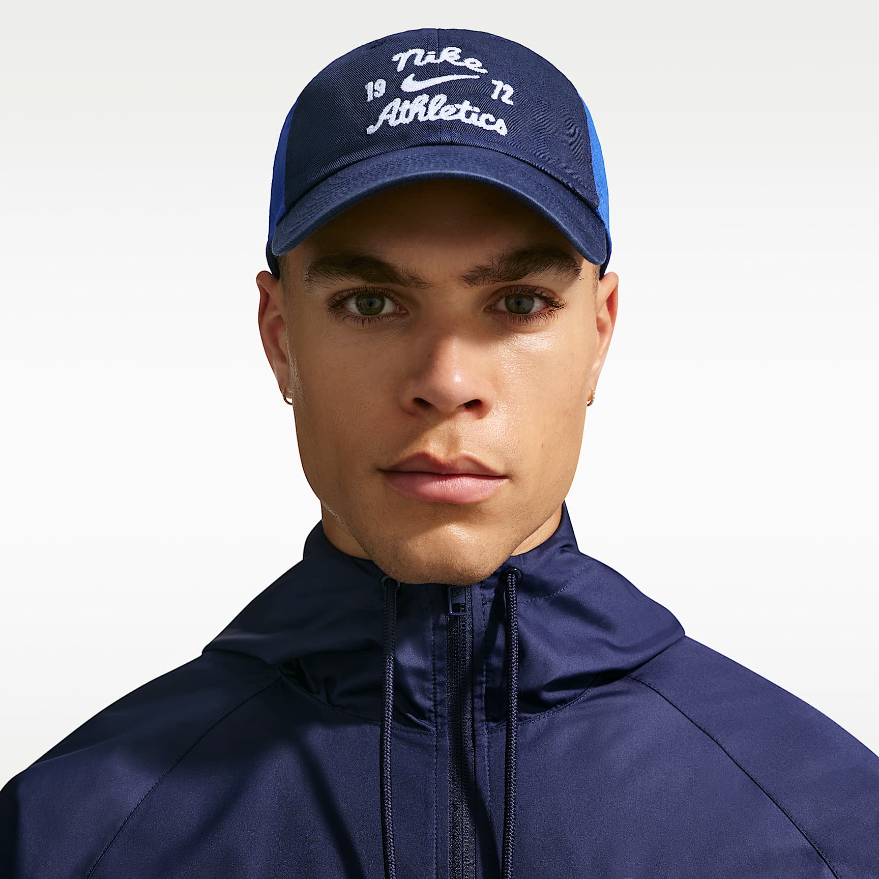 나이키 클럽 언스트럭처 캡