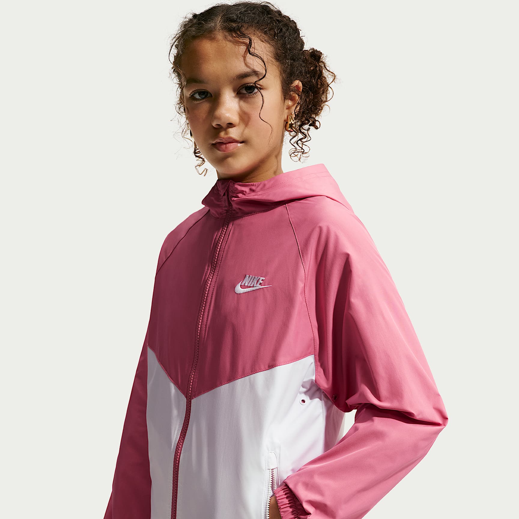 Veste à capuche déperlante Nike Sportswear Windrunner pour ado