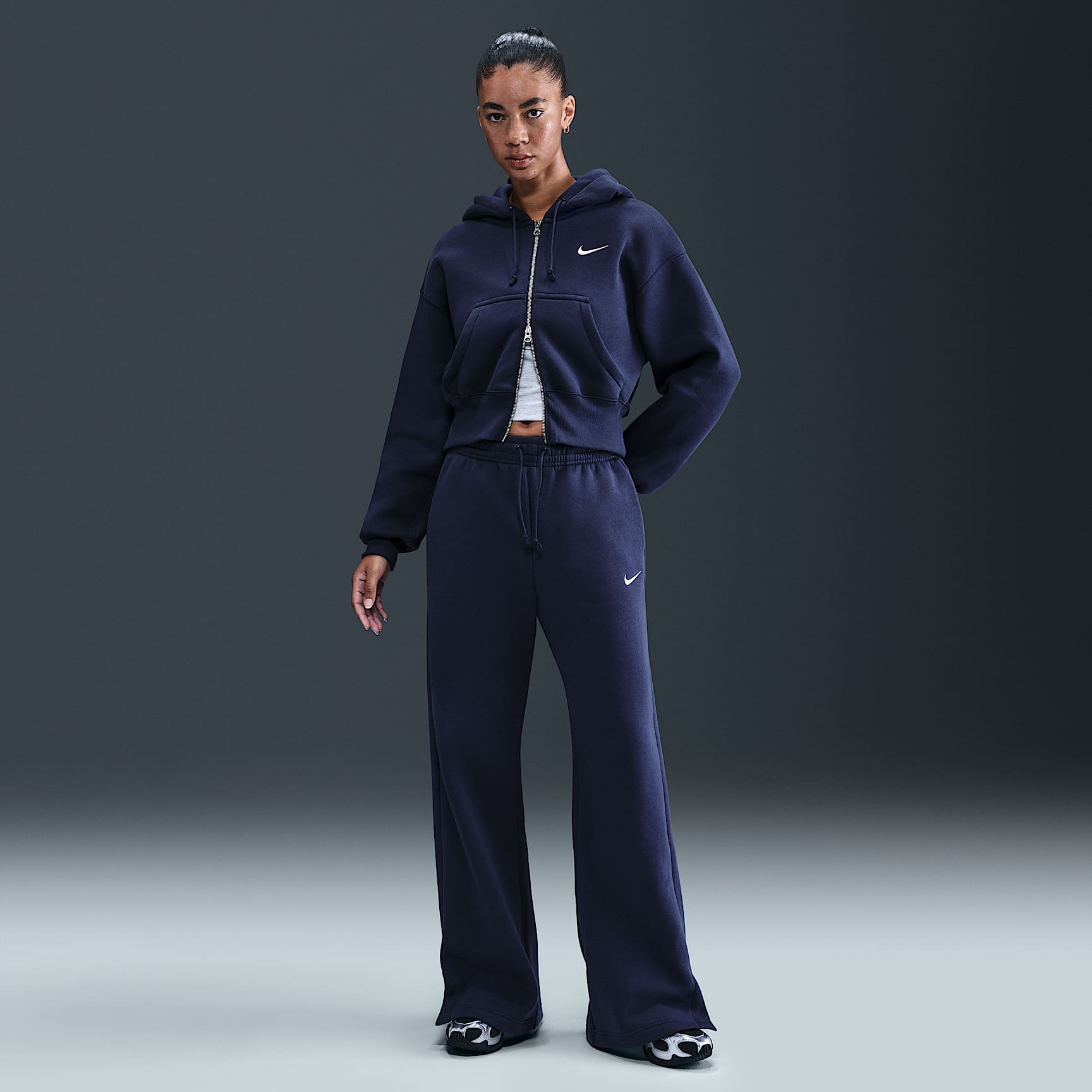 Pants de tiro alto de pierna amplia para mujer Nike Sportswear Phoenix Fleece