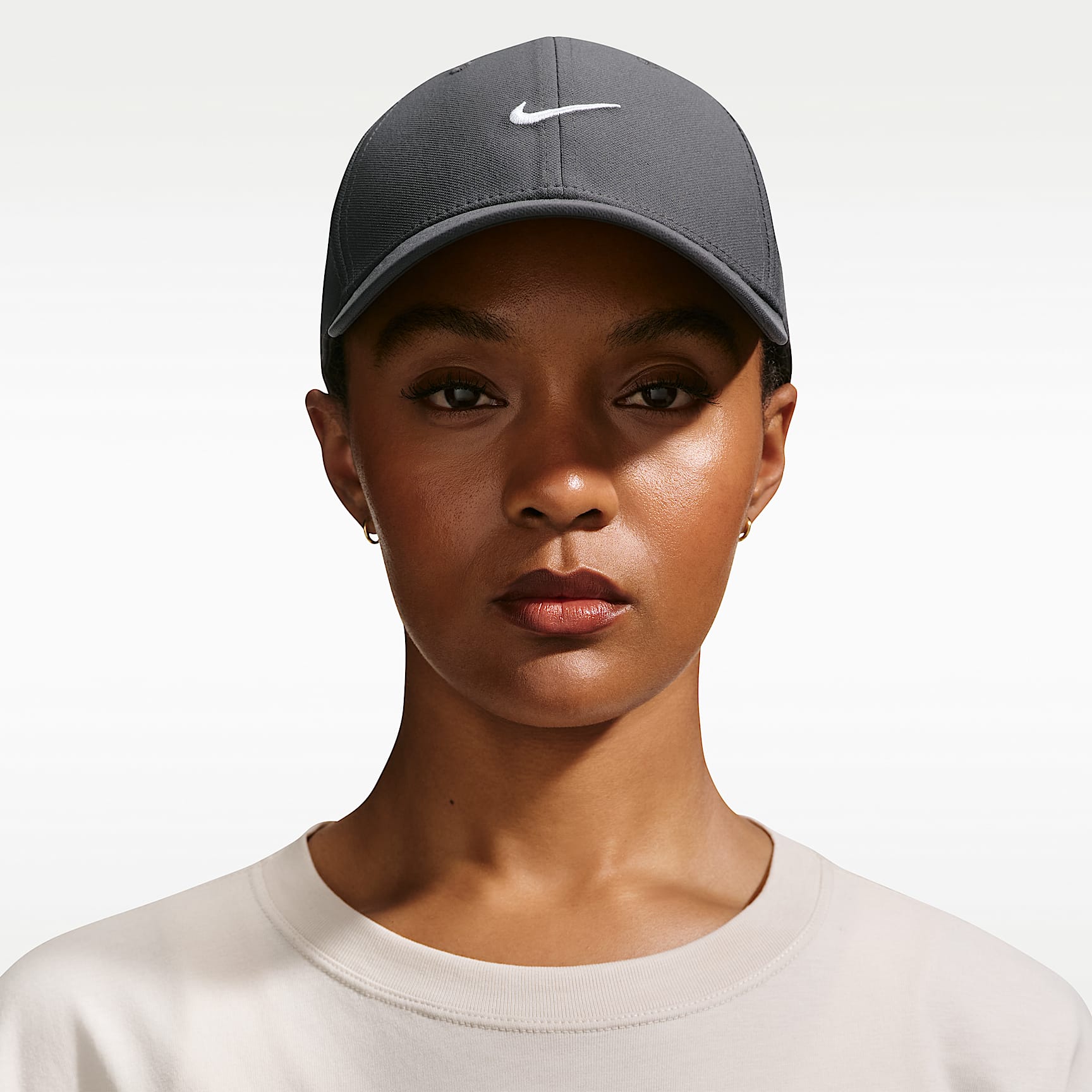 Gorra Swoosh con estructura Nike Club