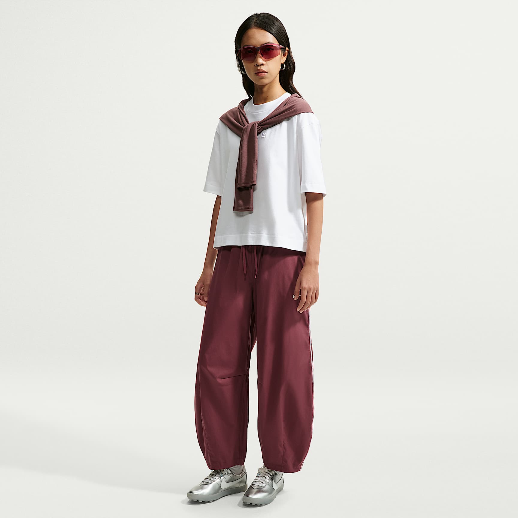 Nike Sportswear Women's Loose Mid-Rise Barrel Trousers