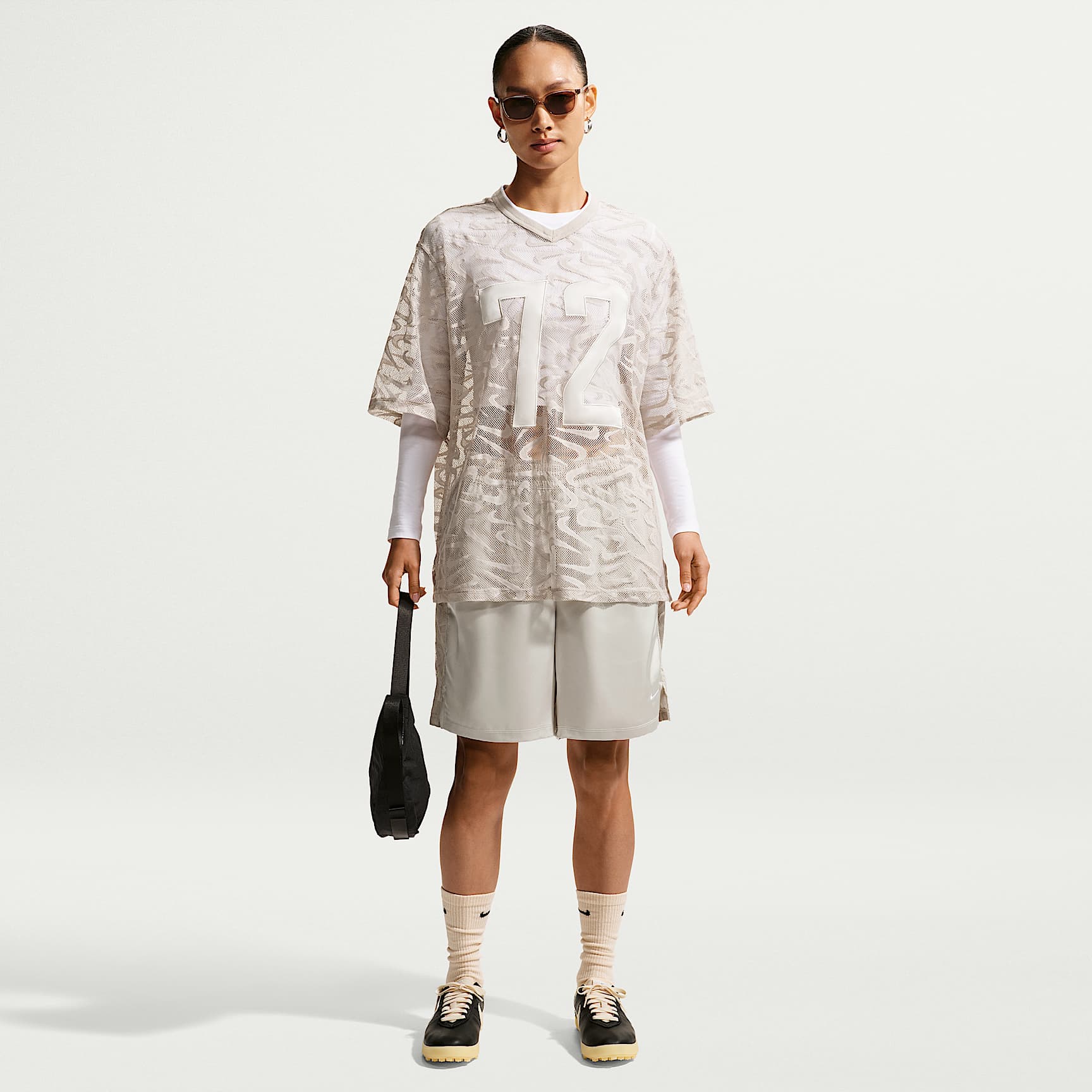 Nike Sportswear Chill Lace Women's Loose Mid-Rise Shorts