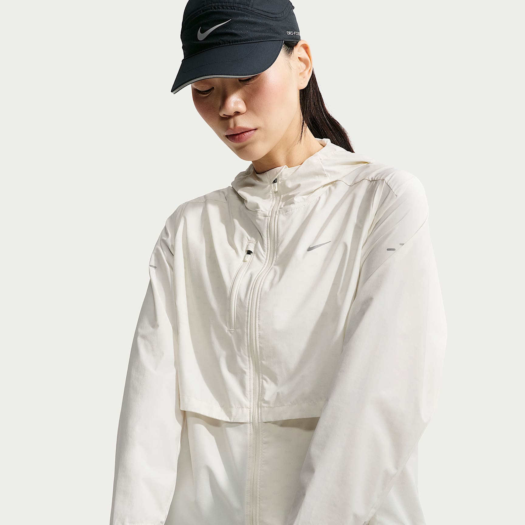 나이키 스위프트 여성 스톰 핏 러닝 재킷