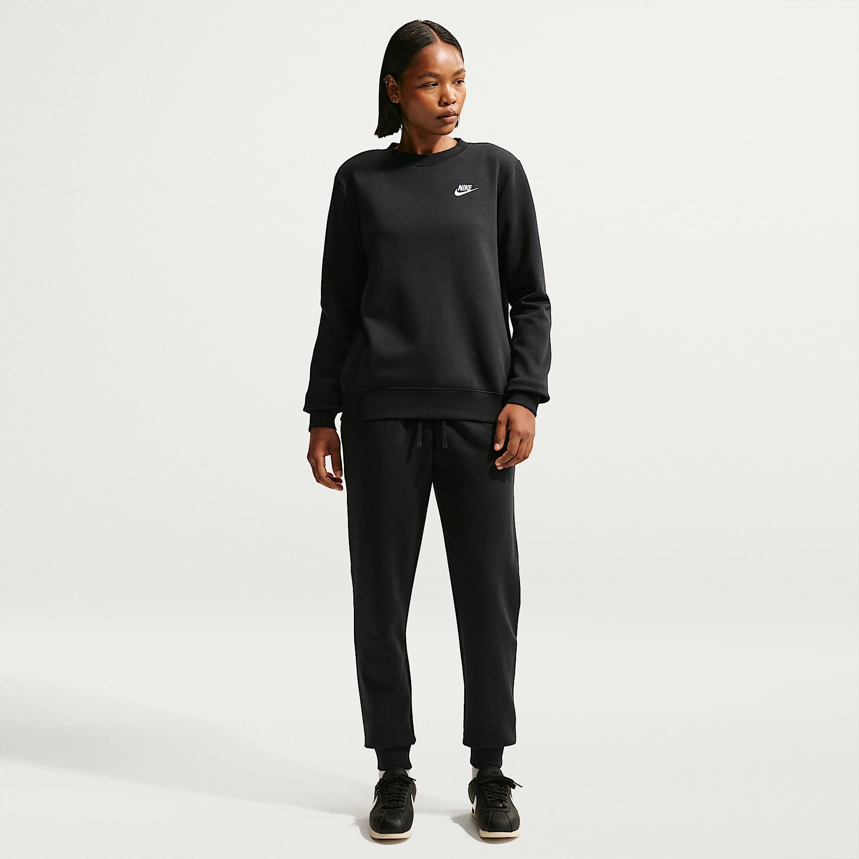 Joggers de tiro medio para mujer Nike Sportswear Club Fleece