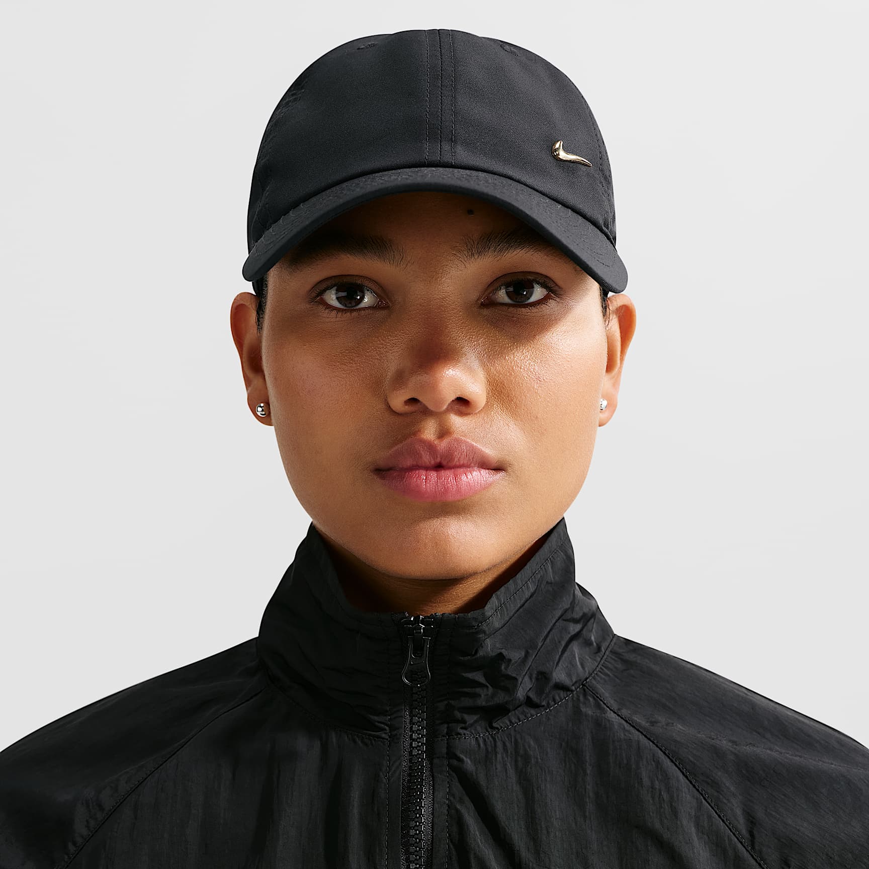 Nike Dri-FIT Club Unstructured Metal Swoosh Cap