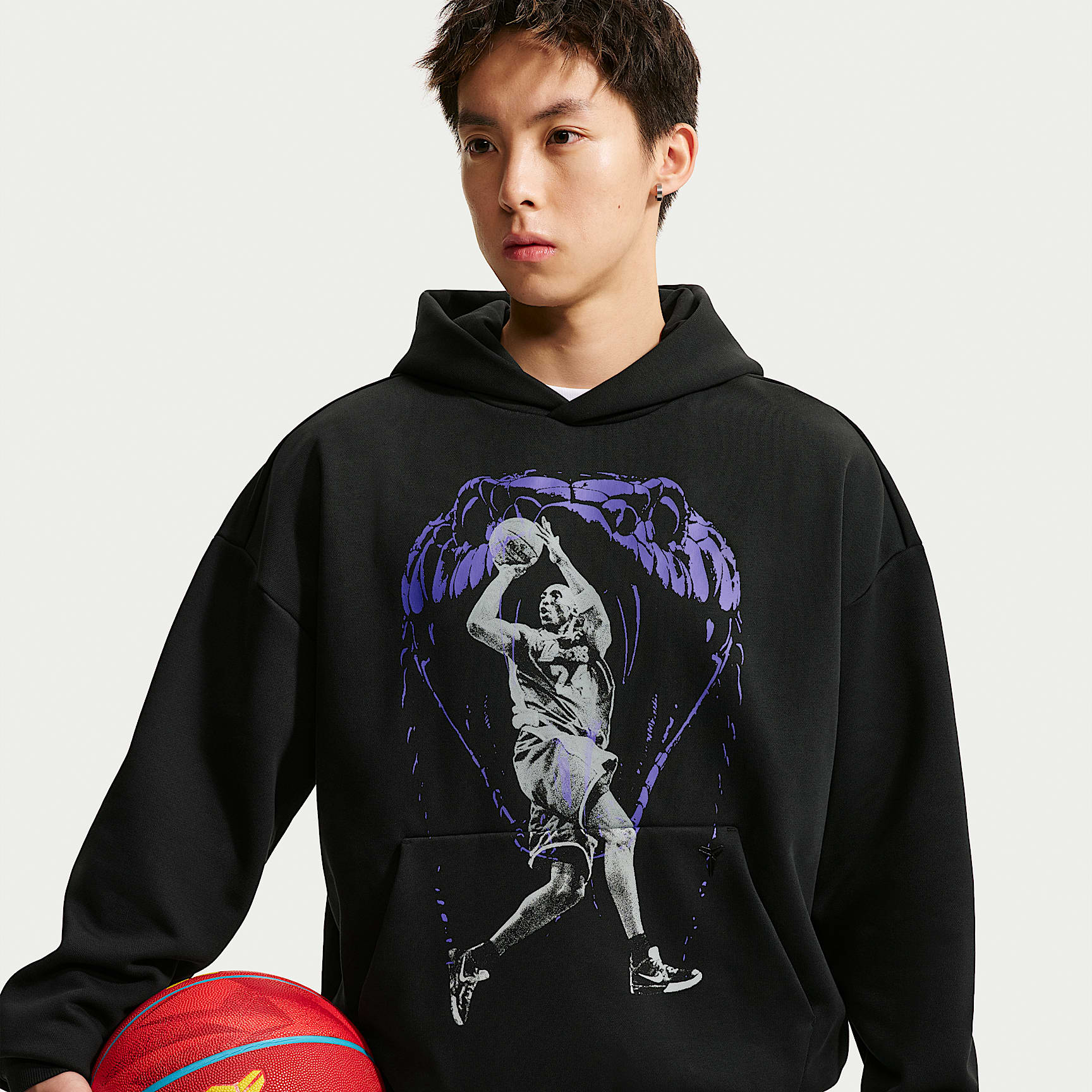 Kobe Nike Standard Issue Men's Nike Therma-FIT Basketball Hoodie