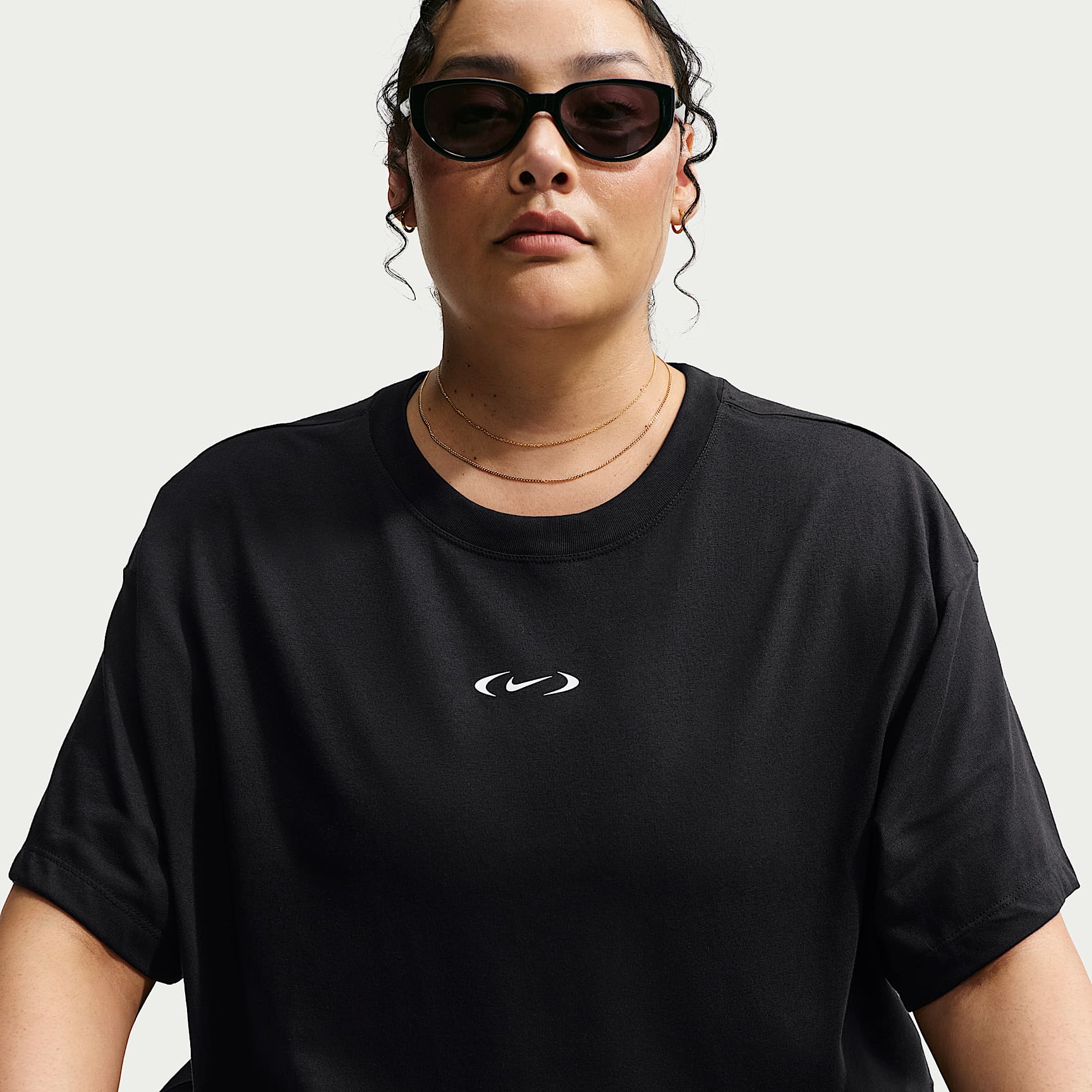 Nike Sportswear Classic Women's Loose T-Shirt (Plus Size)
