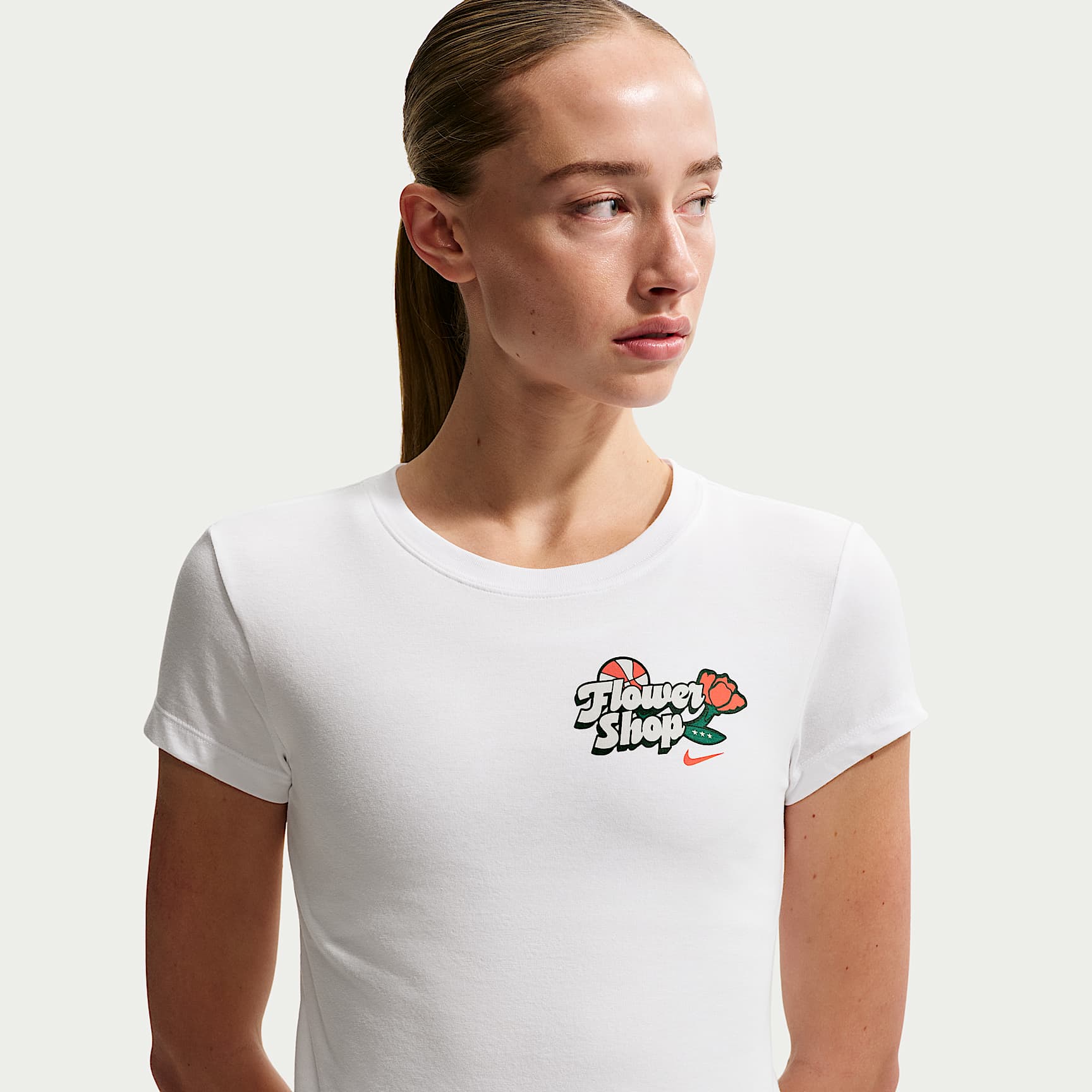 Nike Women's Short-Sleeve Graphic Basketball T-Shirt