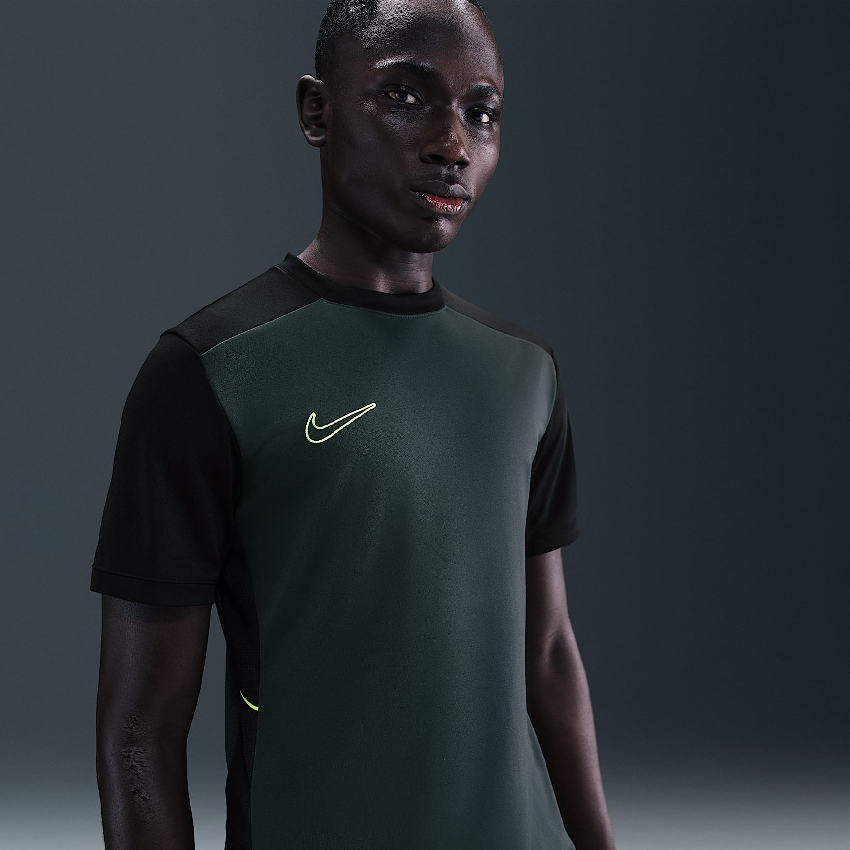 Playera de futbol de manga corta Dri-FIT para hombre Nike Academy