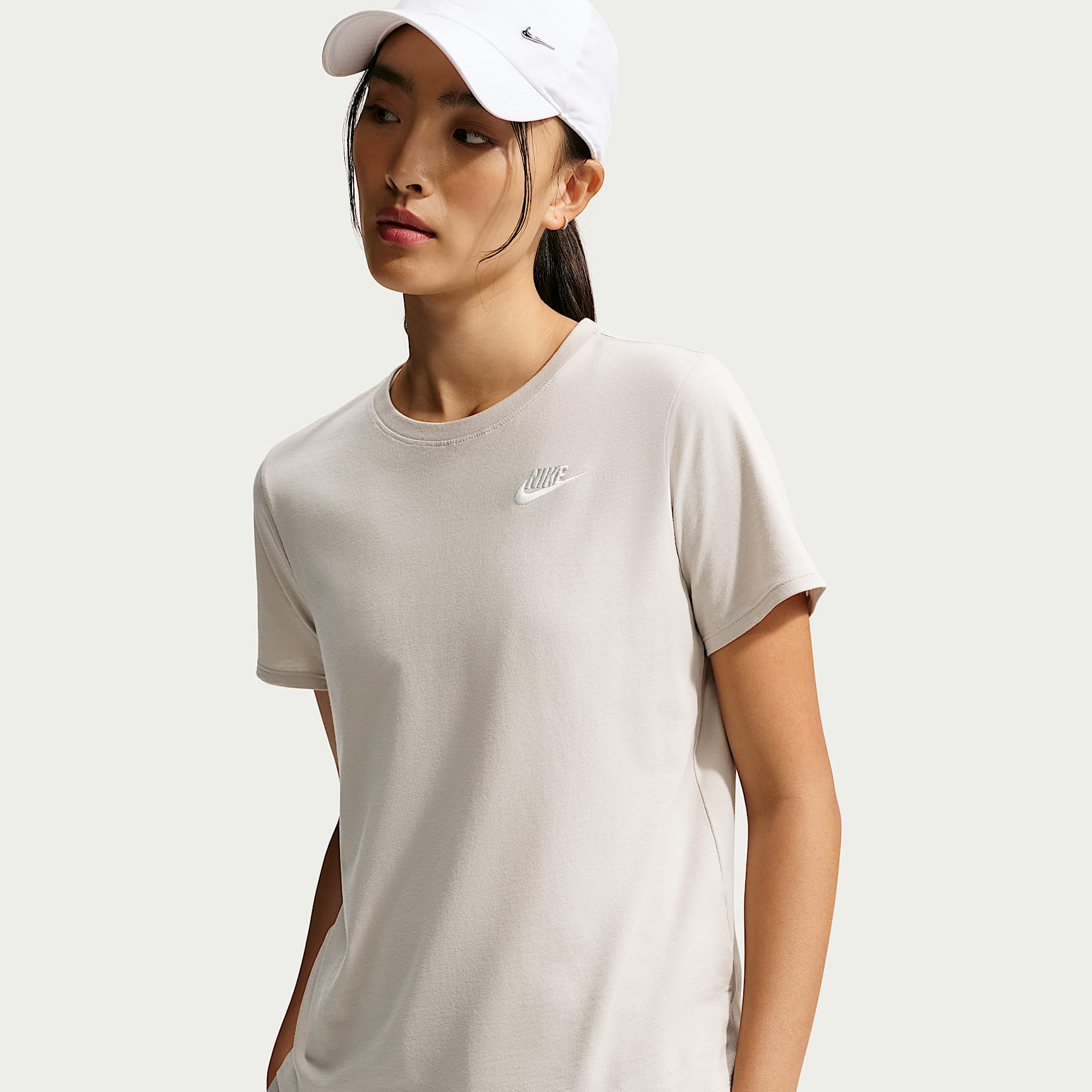 Nike Sportswear Club Essentials Women's T-Shirt