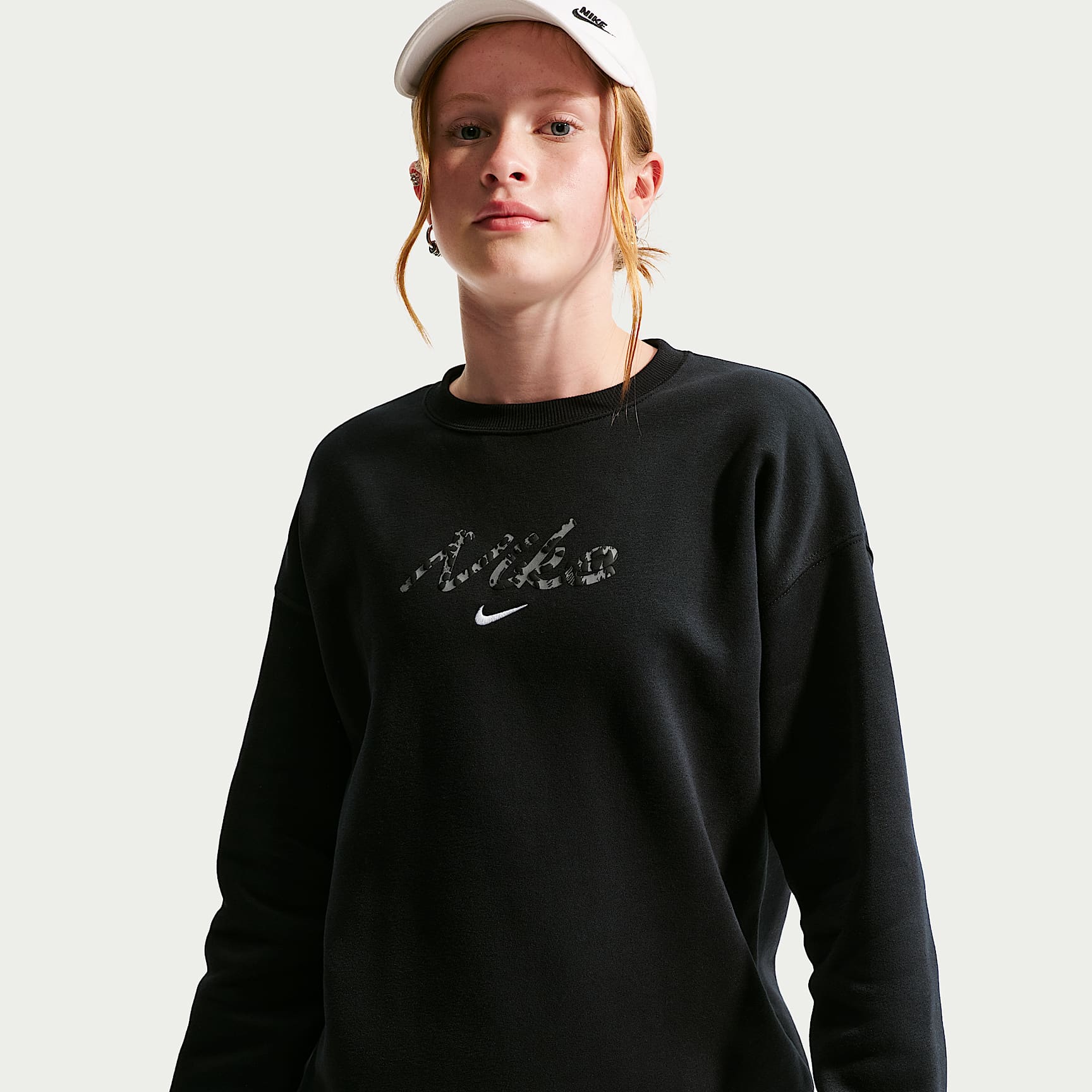 Bluza z półokrągłym dekoltem o kroju oversize dla dużych dzieci (dziewcząt) Nike Sportswear Studio Fleece