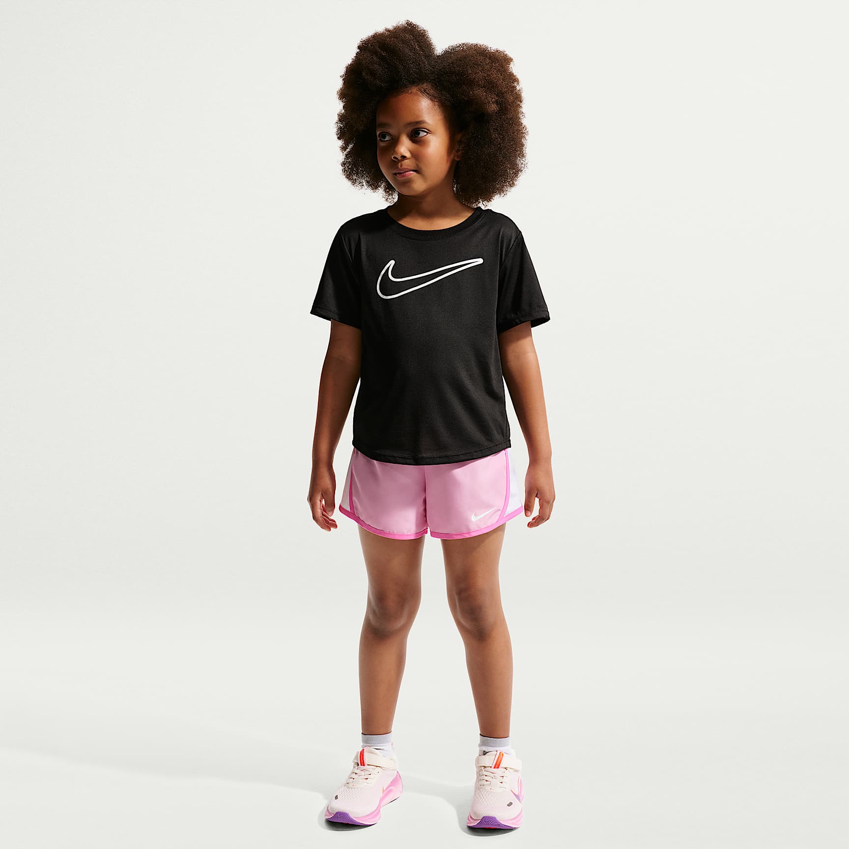 Shorts Dri-FIT Tempo para niños talla pequeña Nike