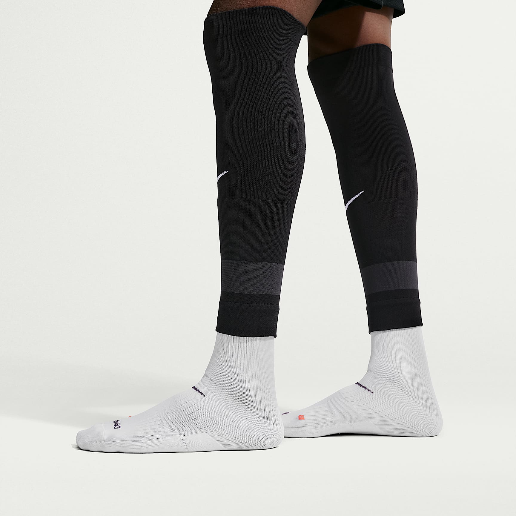 Nike VaporFast Soccer Leg-Sleeve (1 Pair)