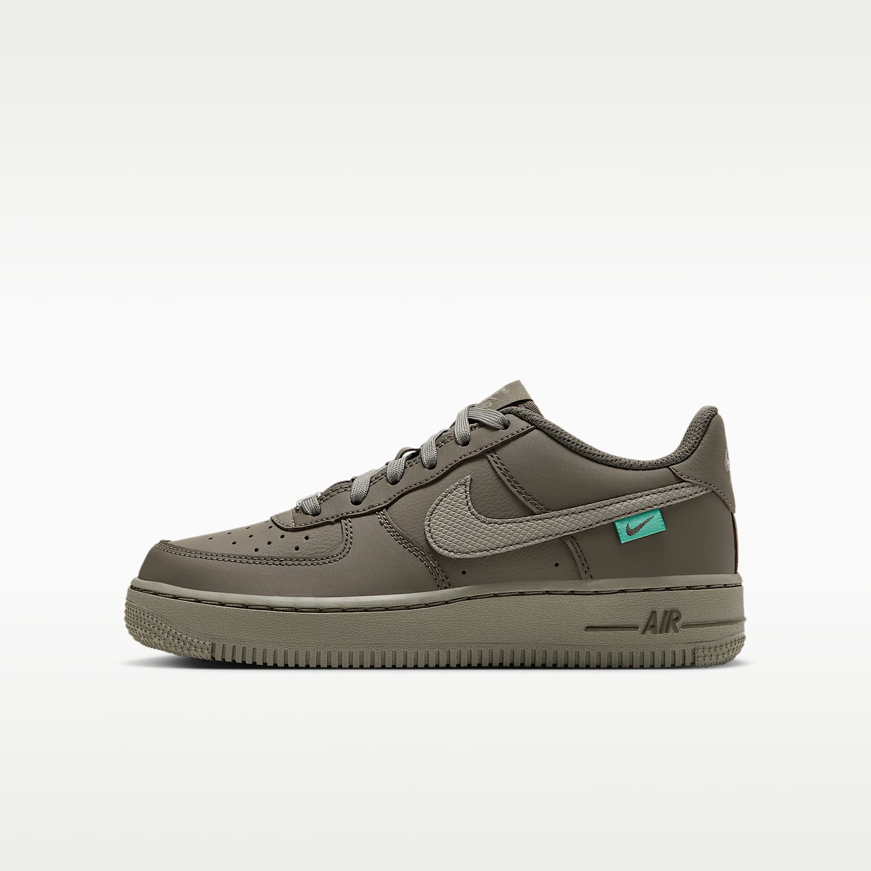 Nike Air Force 1 Tech Essential Schuh (ältere Kinder)