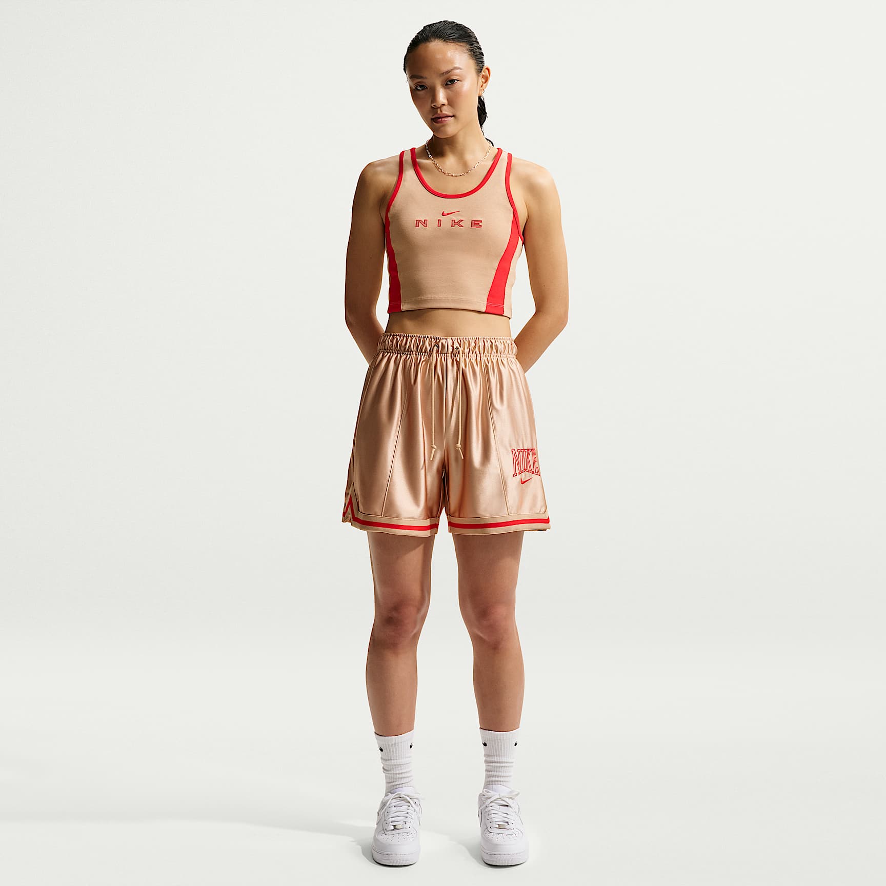 나이키 스포츠웨어 여성 루즈 미드라이즈 그래픽 쇼츠