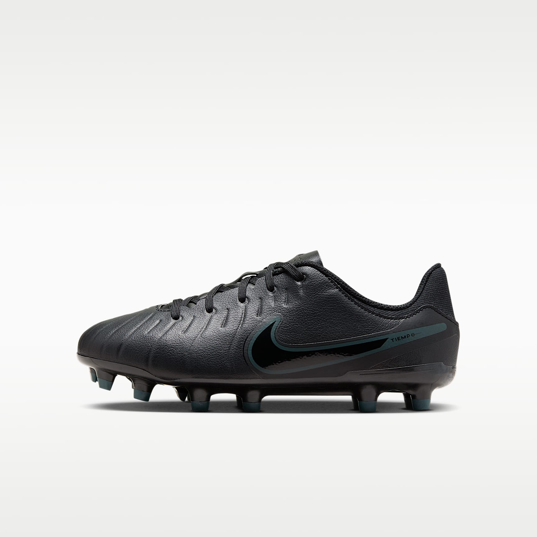 Nike Jr. Tiempo Legend 10 Academy Younger/Older Kids' Multi-Ground Low-Top Football Boot