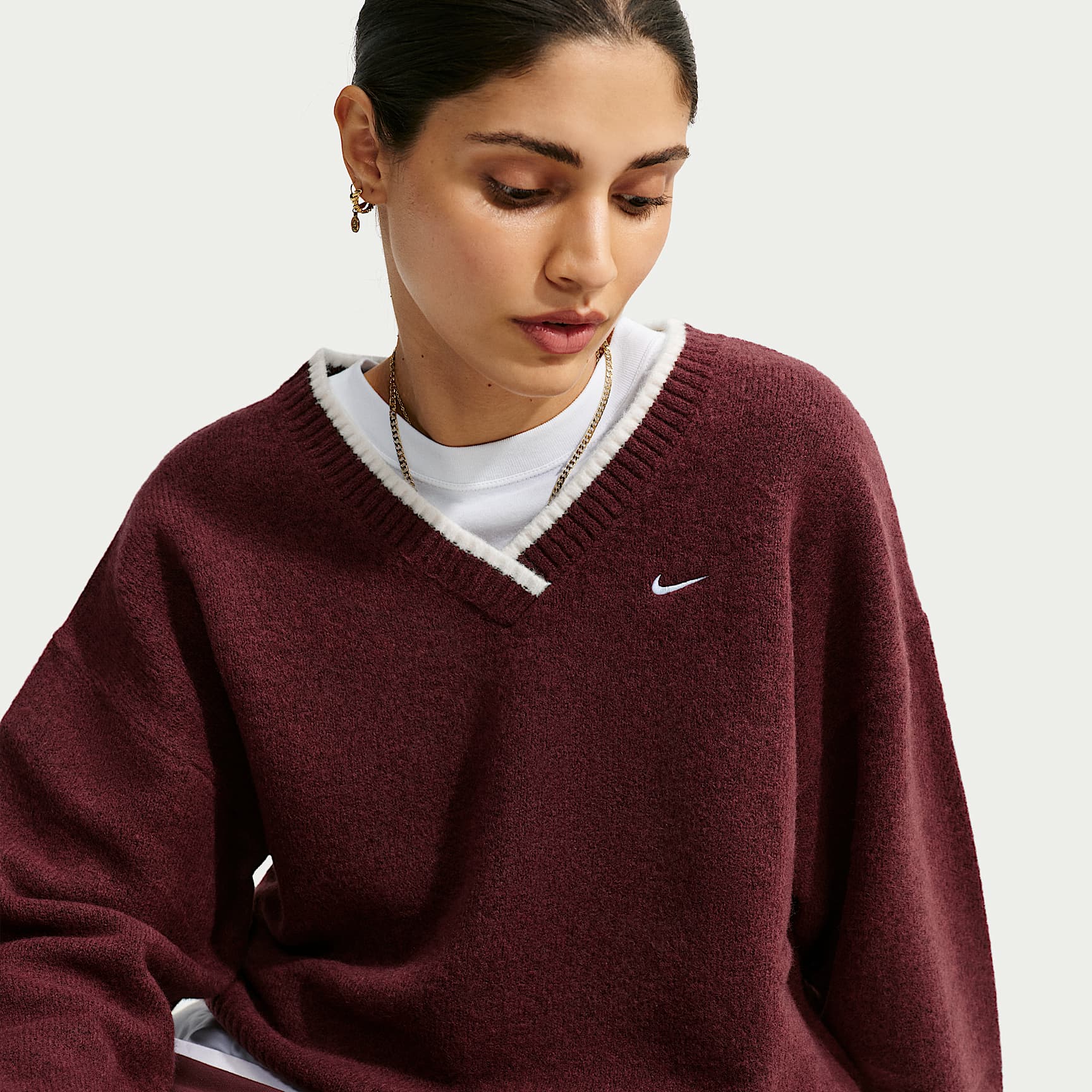 Nike Sportswear Chill Knit Women's Loose V-Neck Sweater