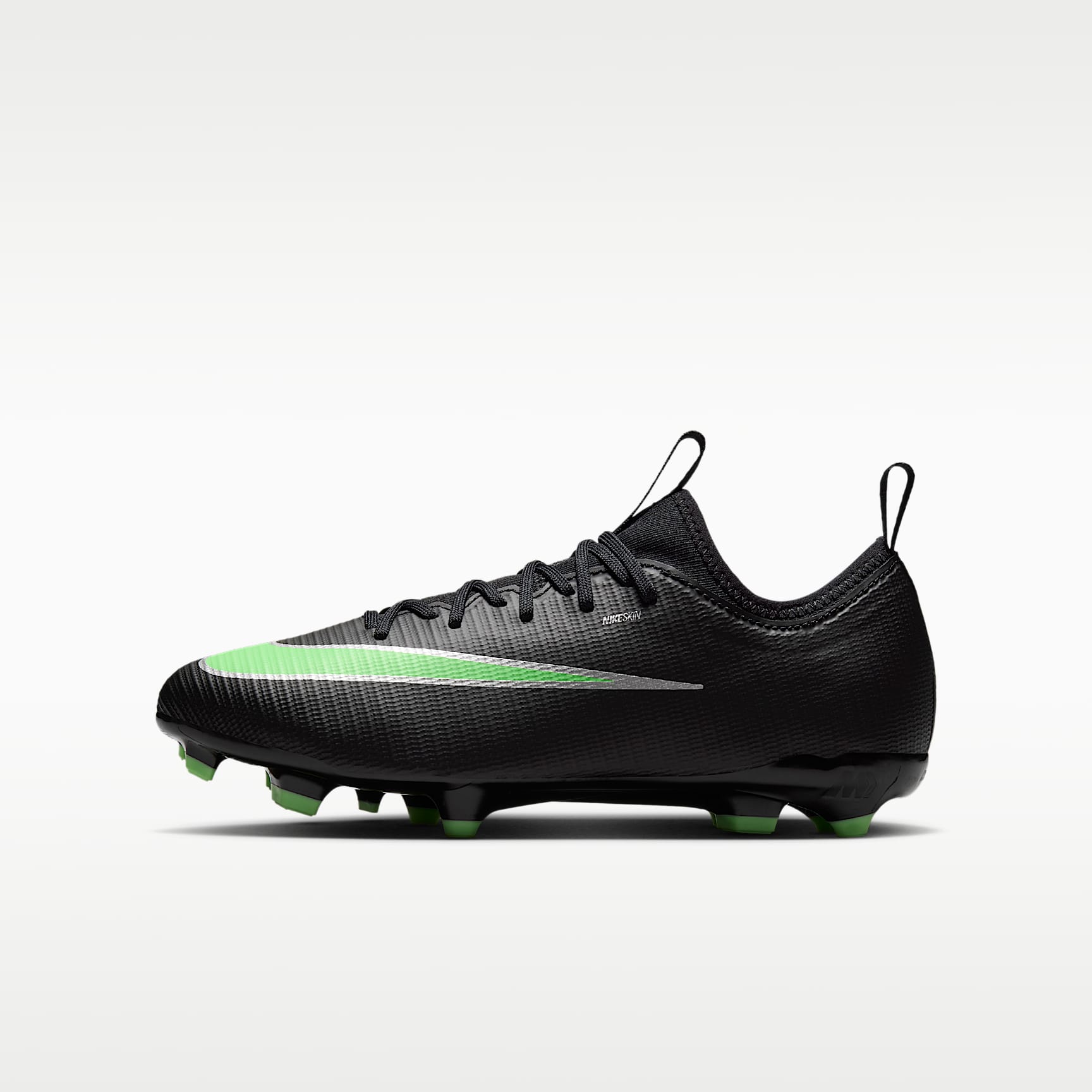 Nike Jr. Mercurial Vapor 17 Academy Older Kids' Multi-Ground Low-Top Football Boots