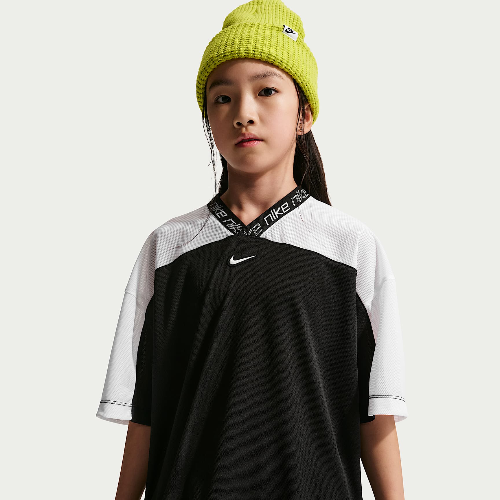 Nike Sportswear Older Kids' (Girls') Dri-FIT Jersey Top