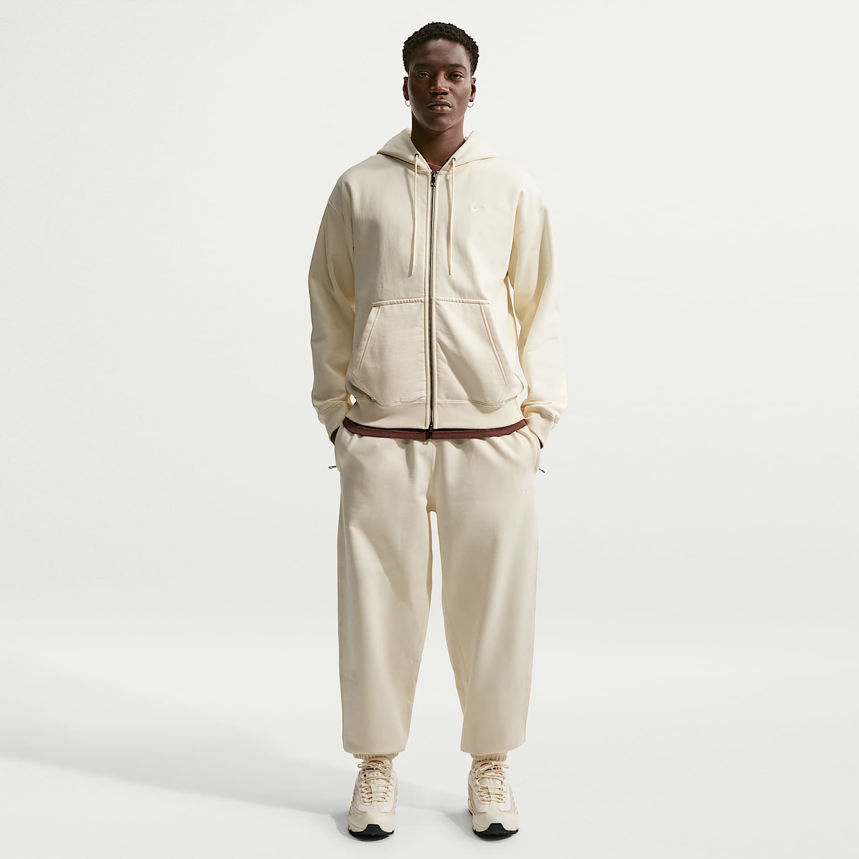 Nike Solo Swoosh Men's Cuffed Fleece Trousers