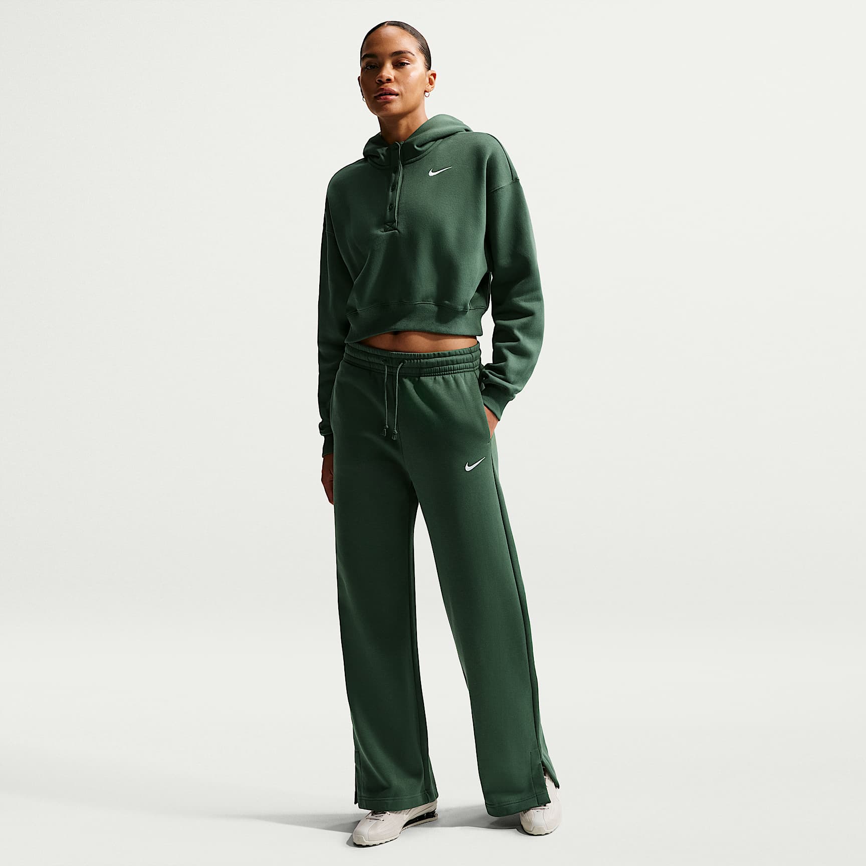 Pants de tiro alto de pierna amplia para mujer Nike Sportswear Phoenix Fleece