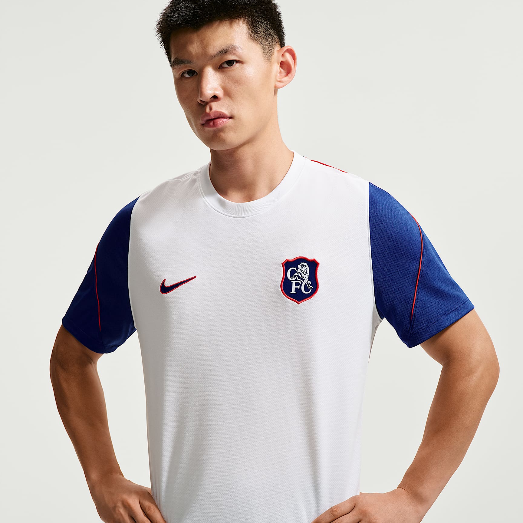Haut de foot à manches courtes Nike Football Dri-FIT Chelsea FC Strike 3e tenue pour homme
