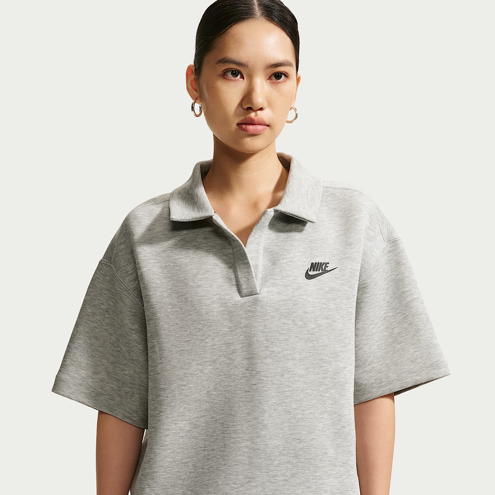 Nike Sportswear Tech Fleece 女款寬版有領衫